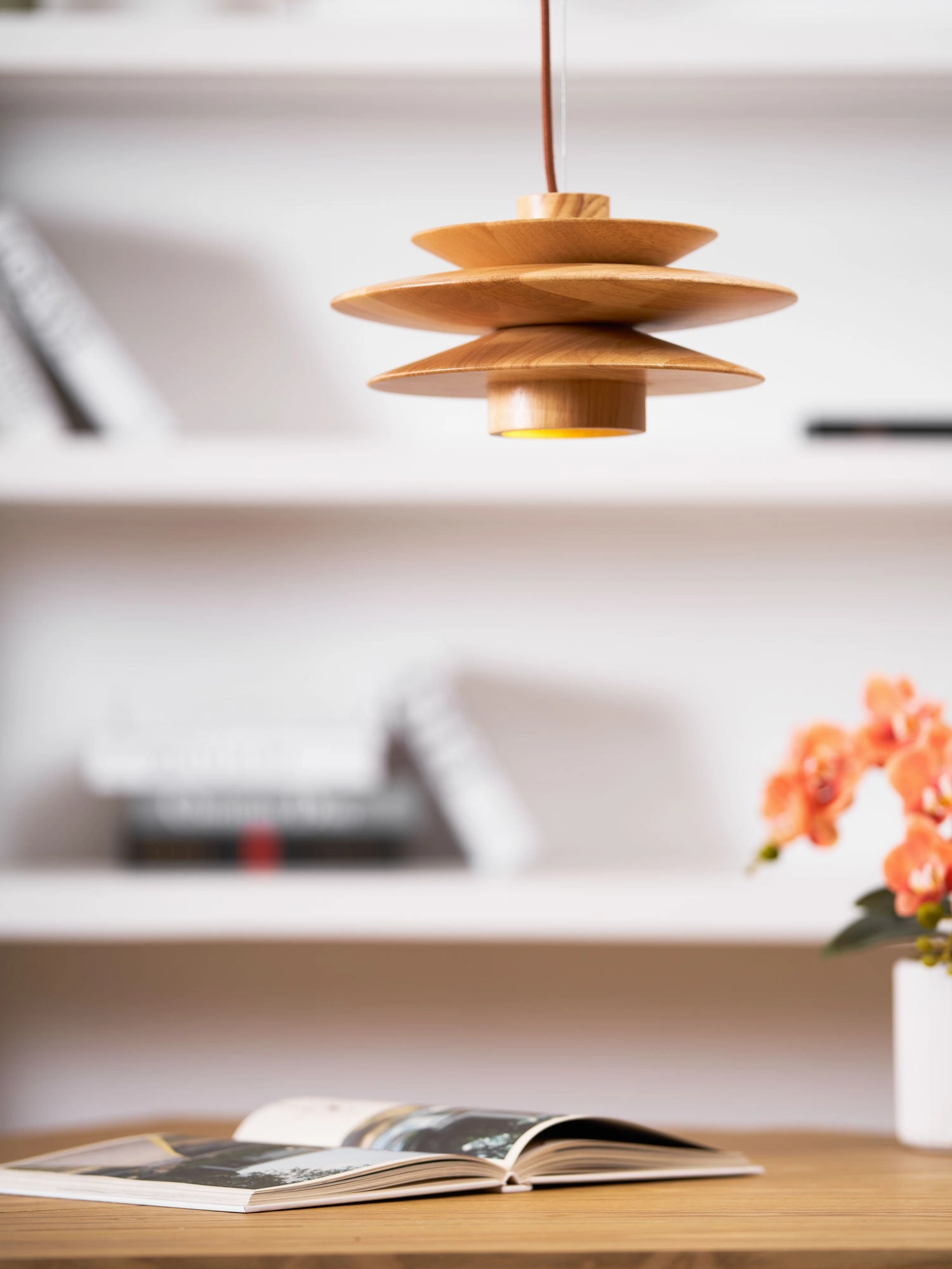 Cascade Wooden Disc Pendant Lamp