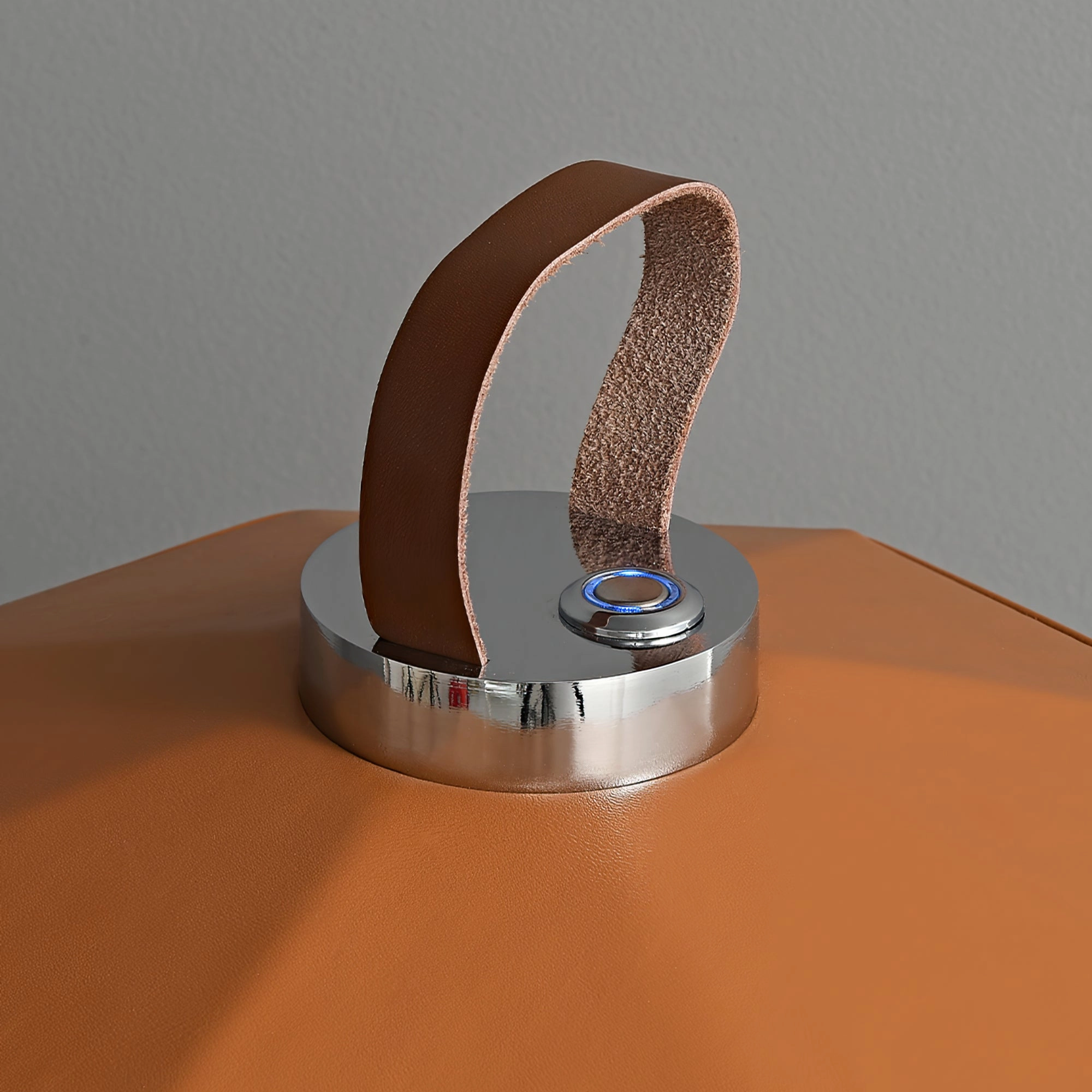 Castle Built-in Battery Table Lamp