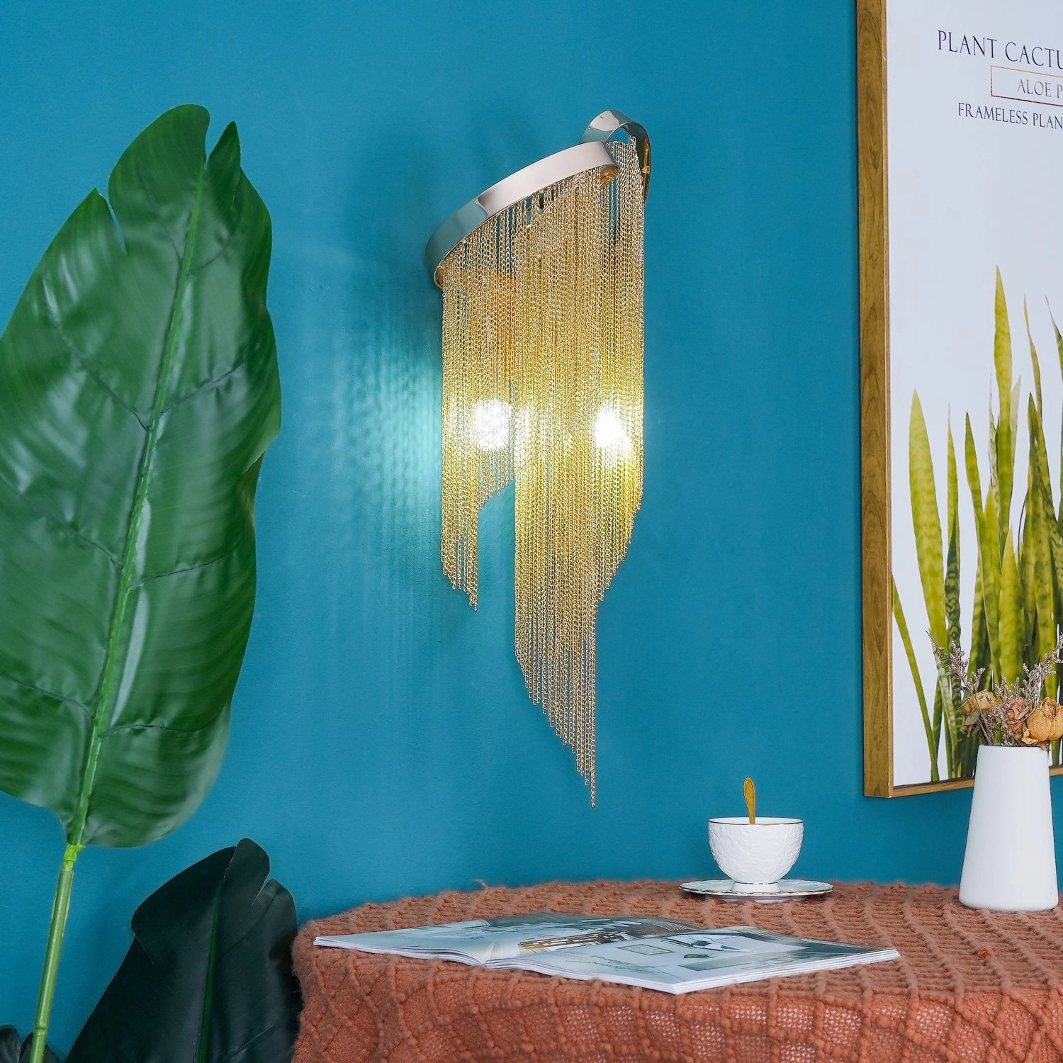 Chain Tassel Wall Lamp