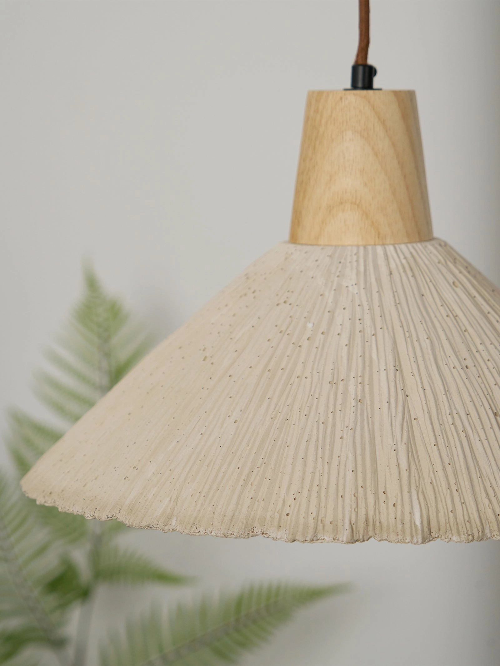 Concrete Pleated Pendant Lamp