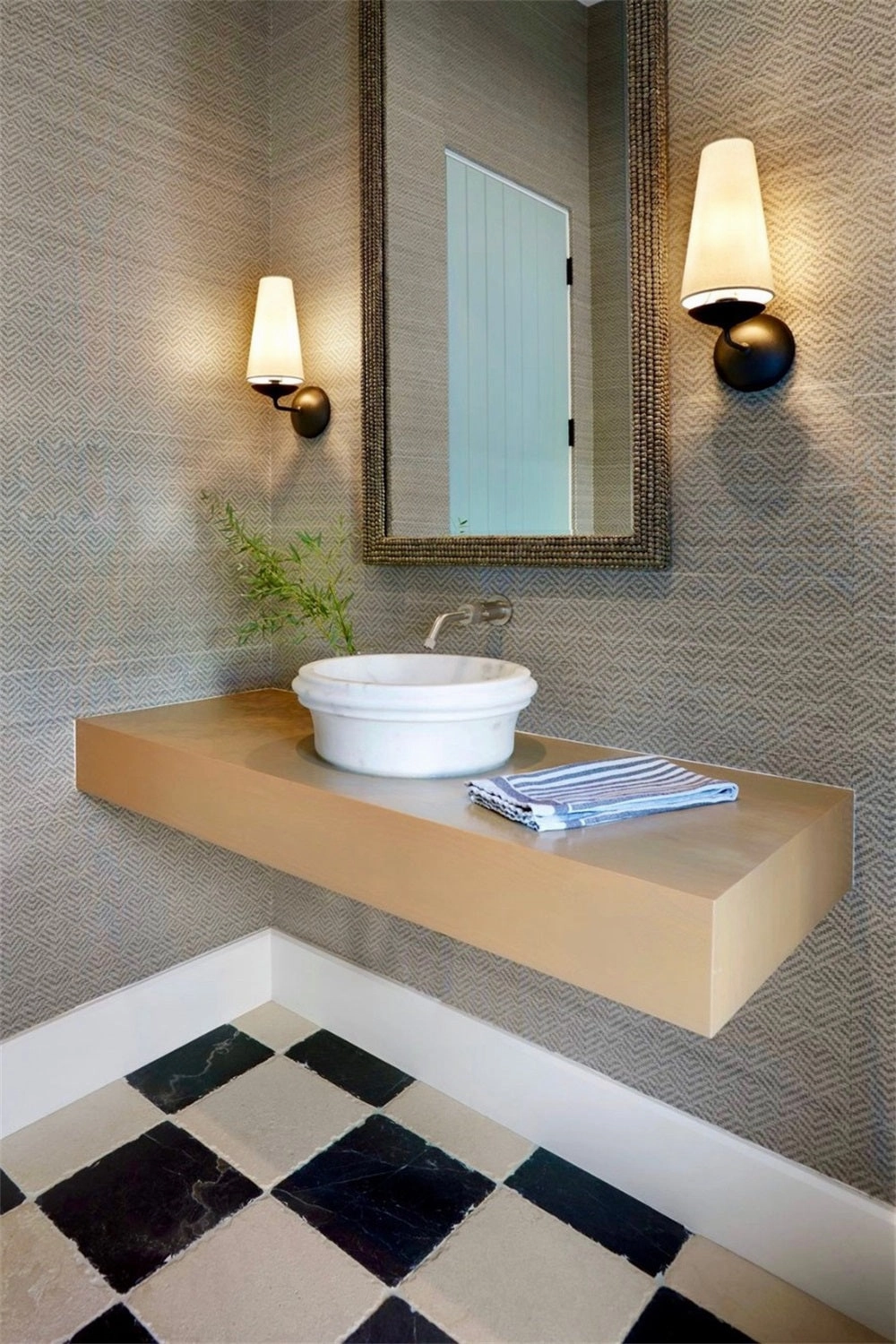 Cormac Wall Light