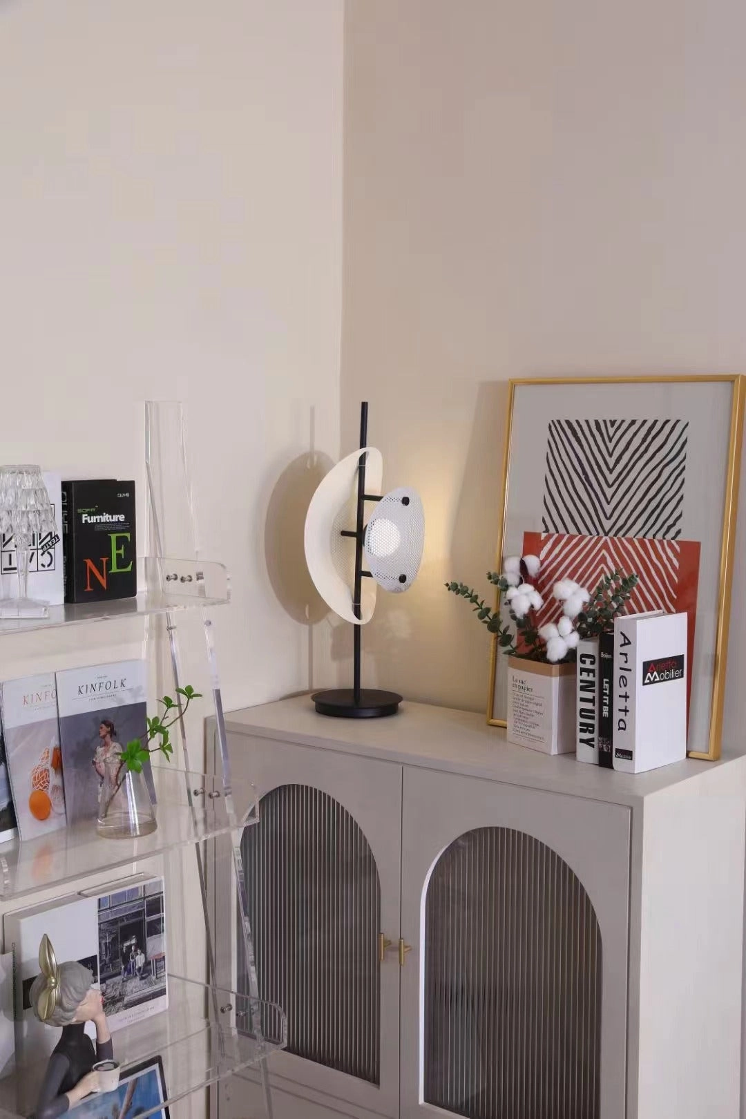 Corolle Table Lamp