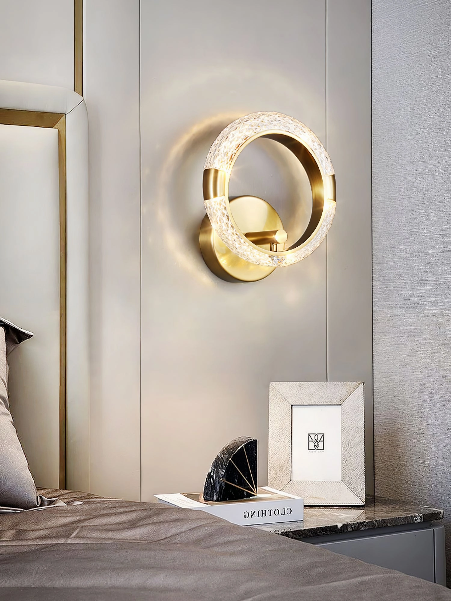 Crystal LED Round Wall Lamp