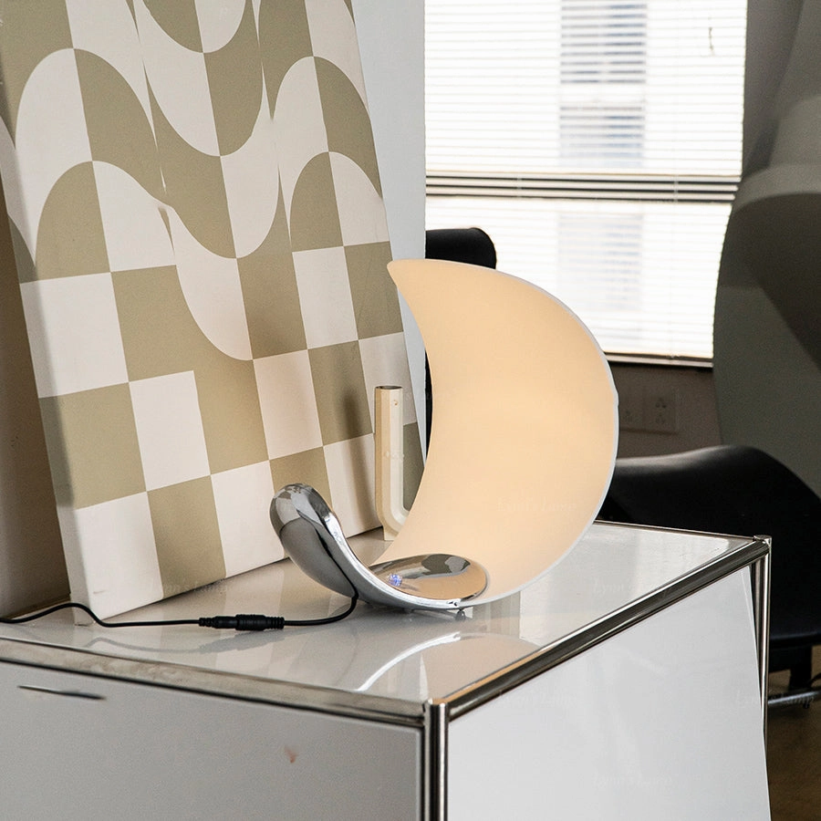 Curl Table Lamp