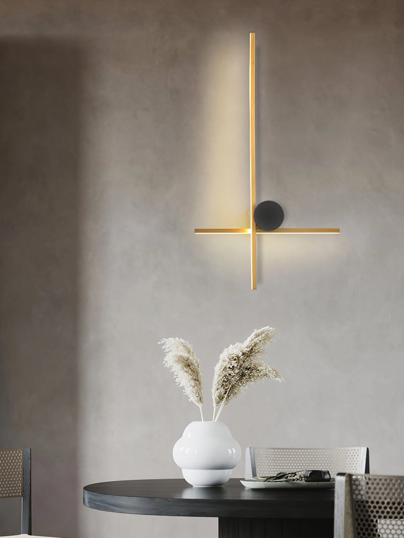 Curved Wall Lamp