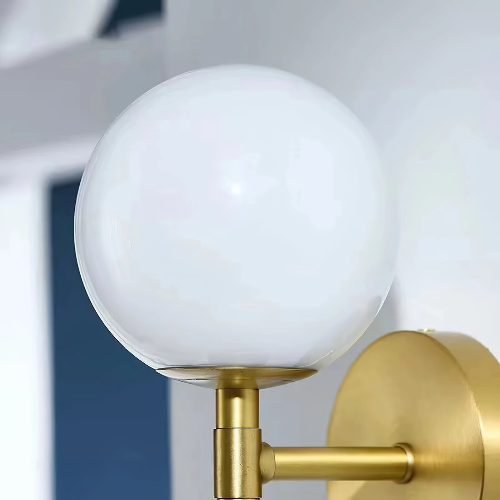 Dalt Wall Lamp