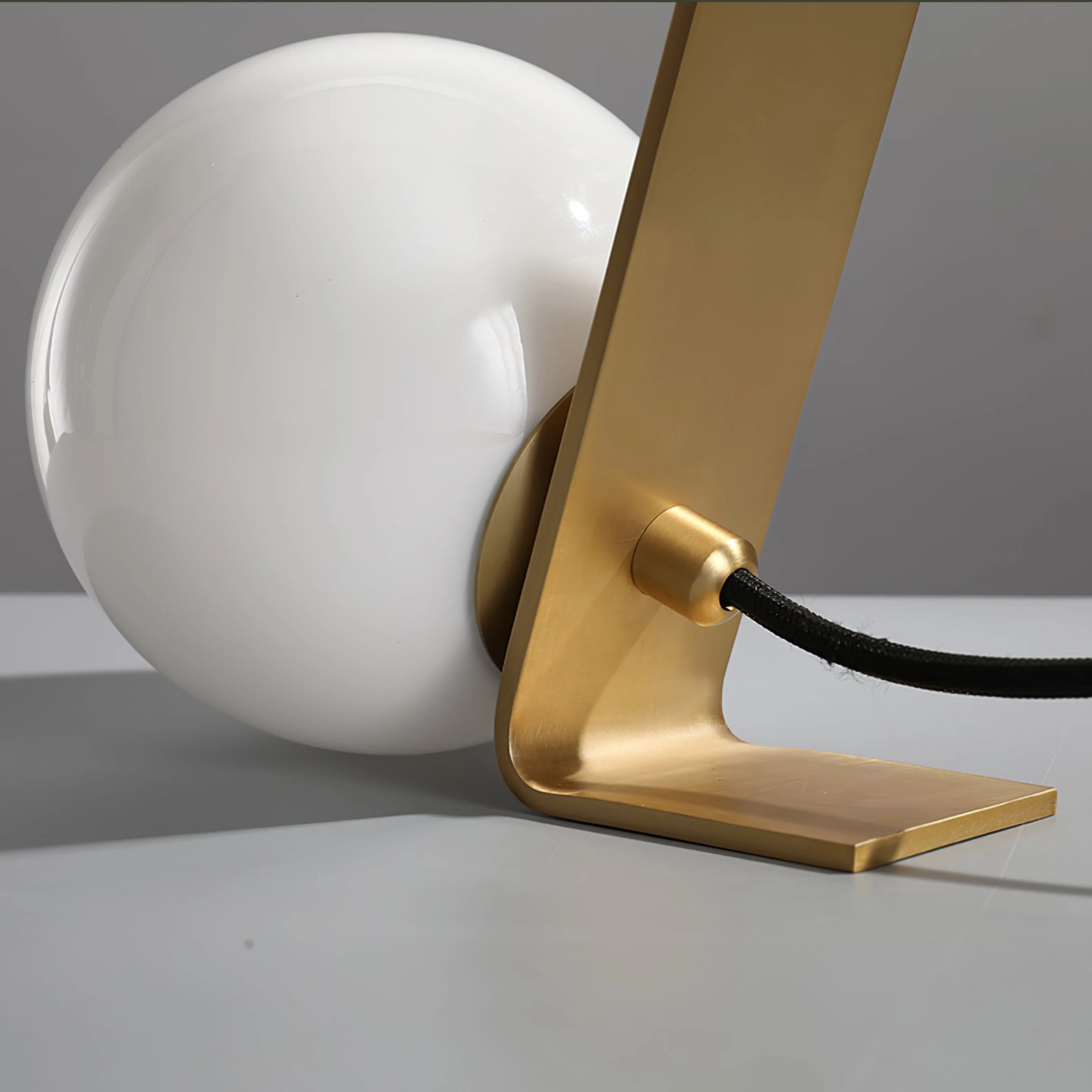Daphne Table Lamp