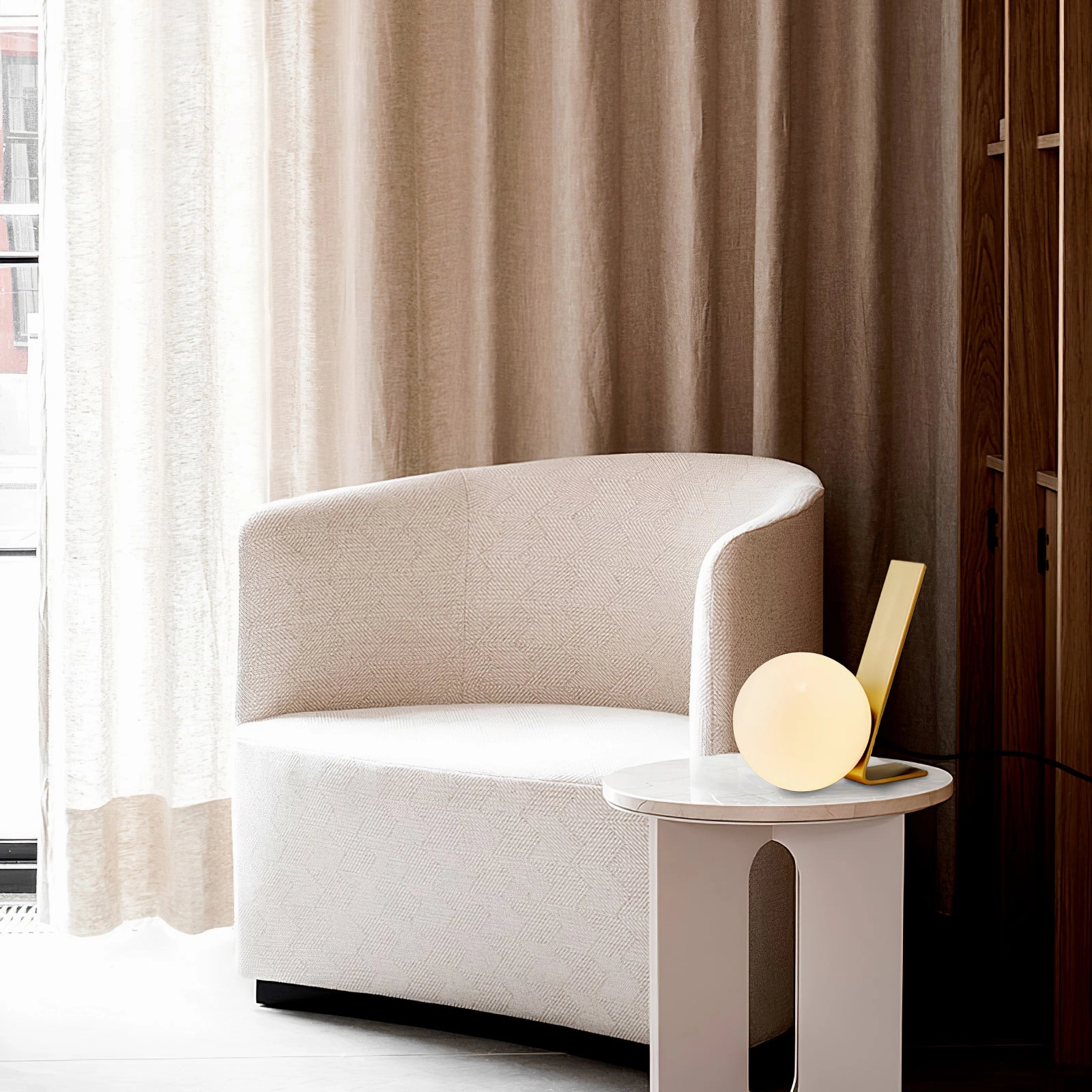 Daphne Table Lamp