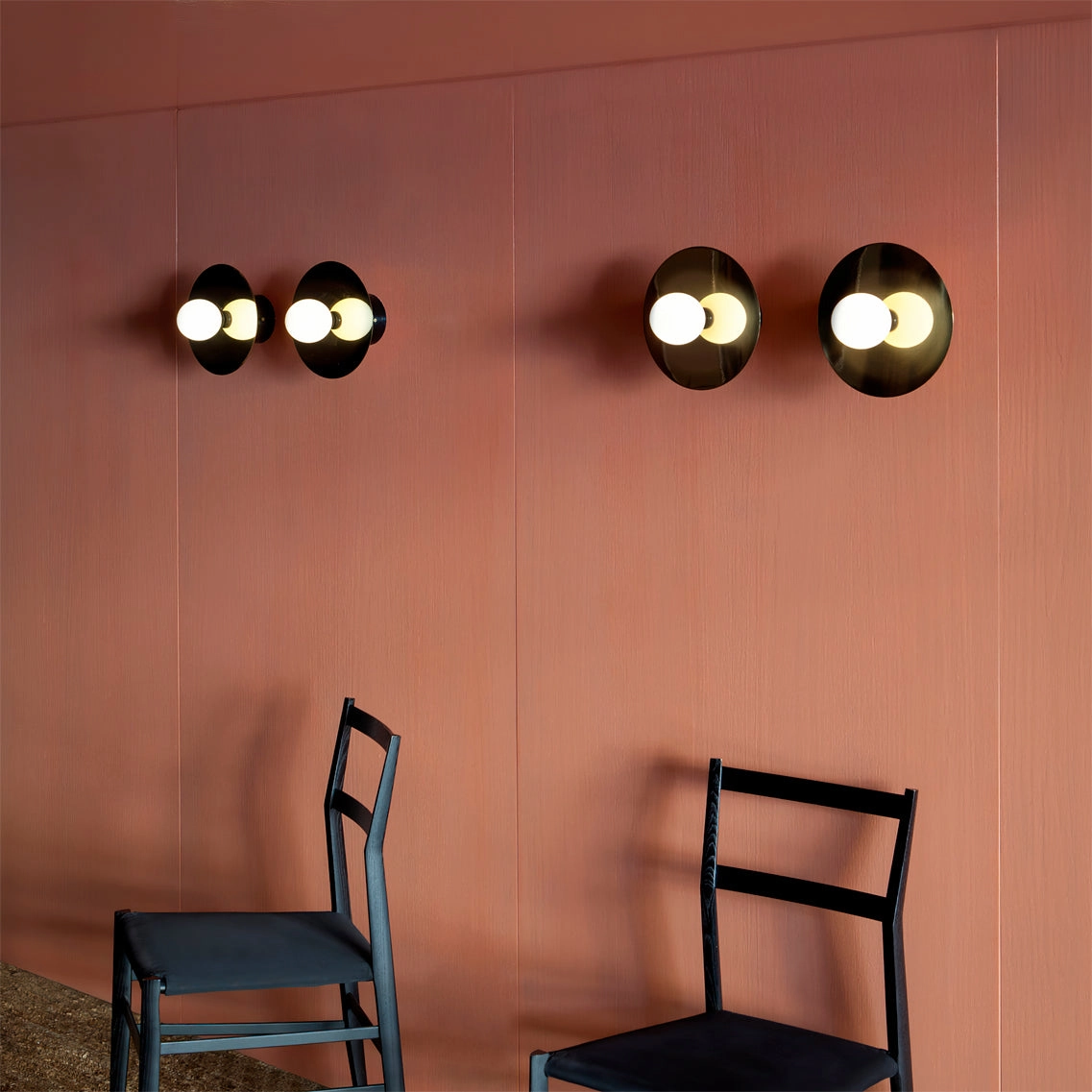Disc And Sphere Wall Lamp