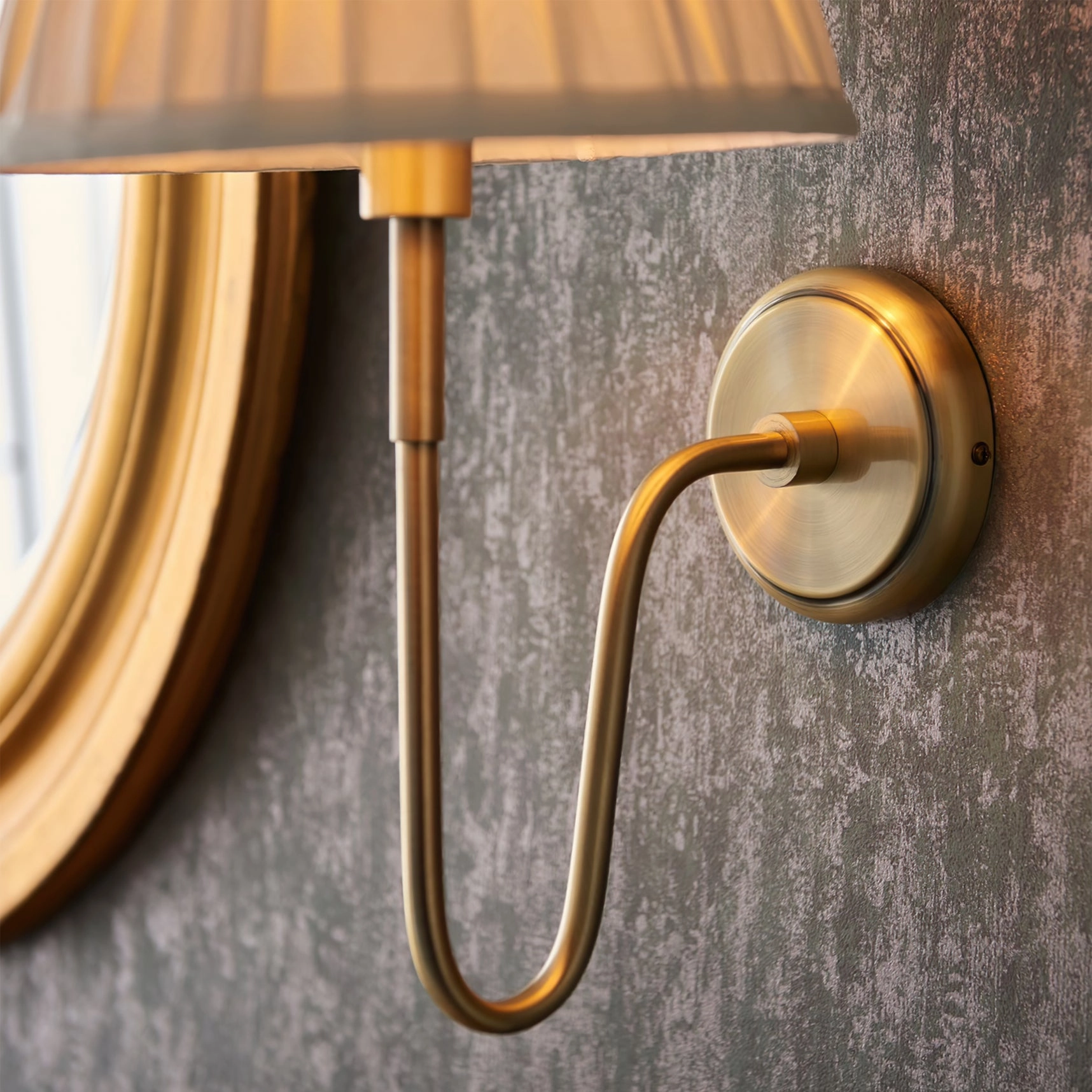 Dixon Wall Light