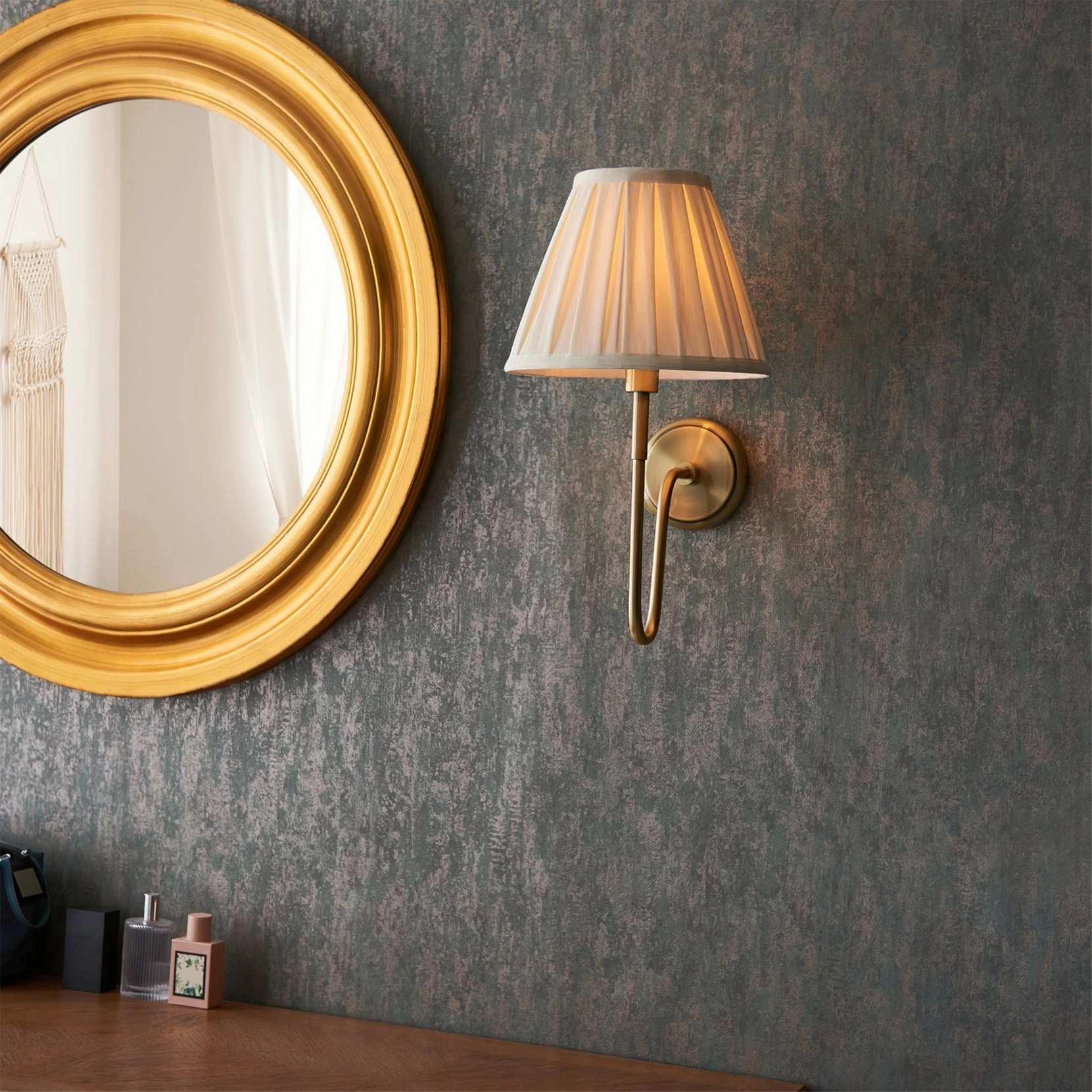 Dixon Wall Light