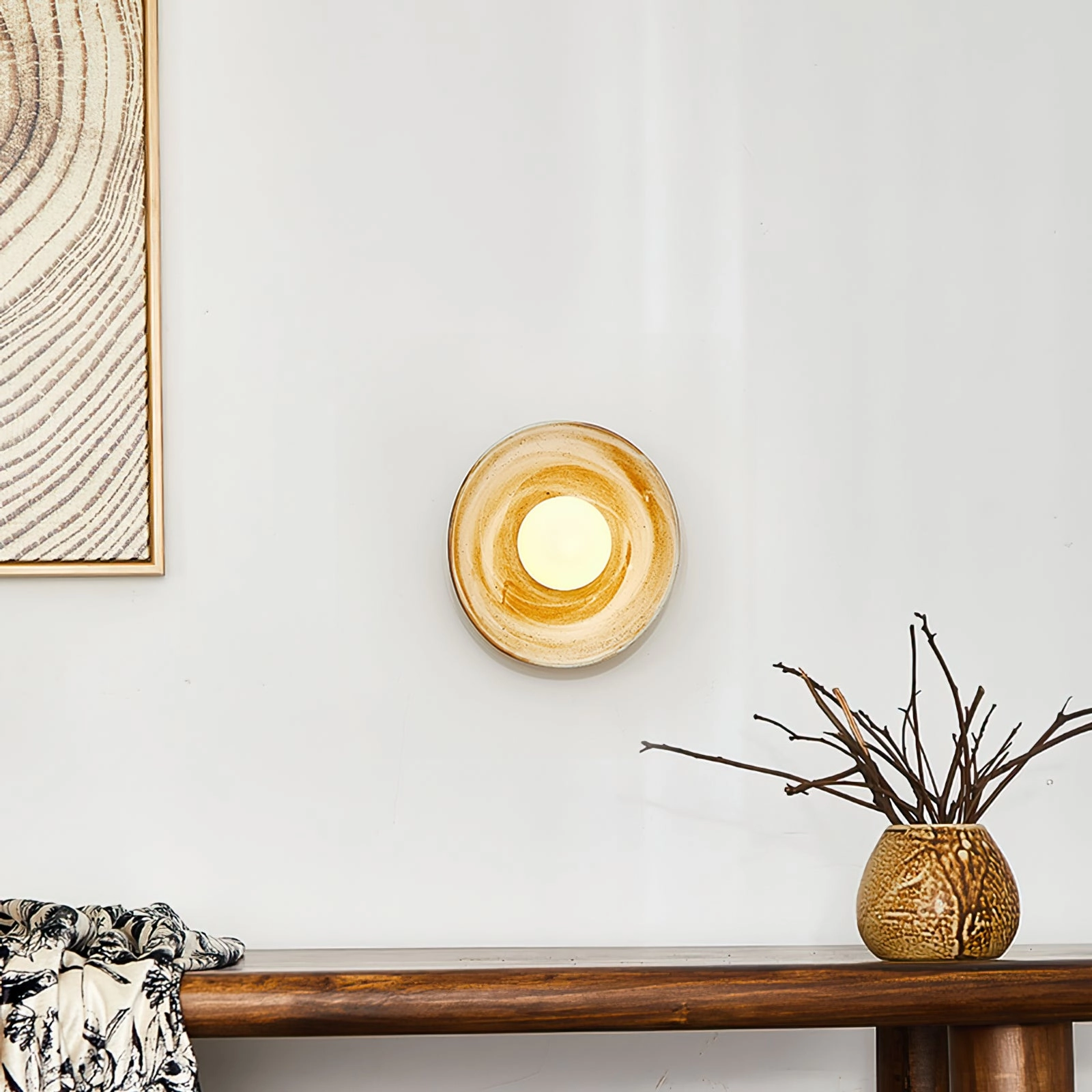 Eala Wall Lamp