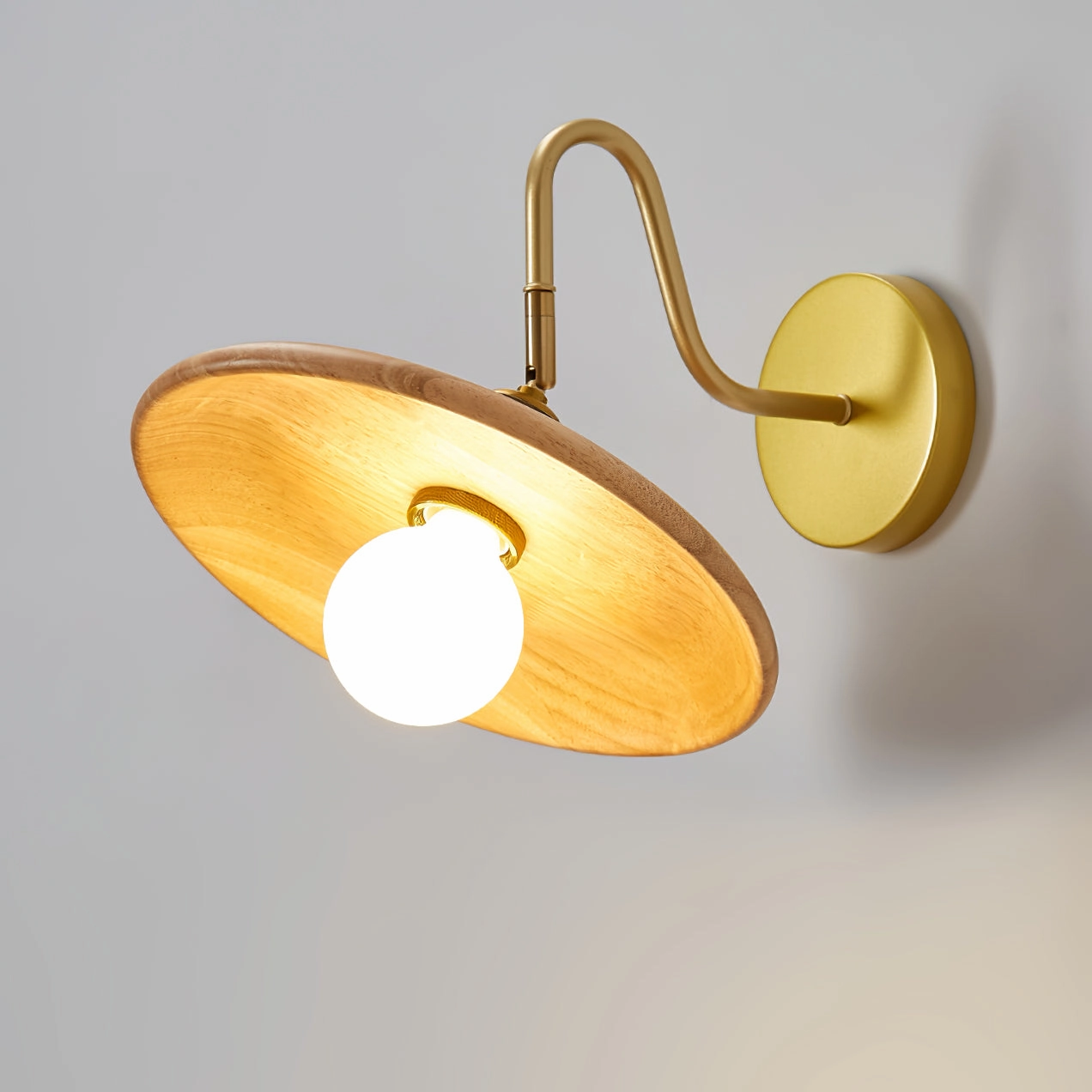 Edmund Wall Lamp
