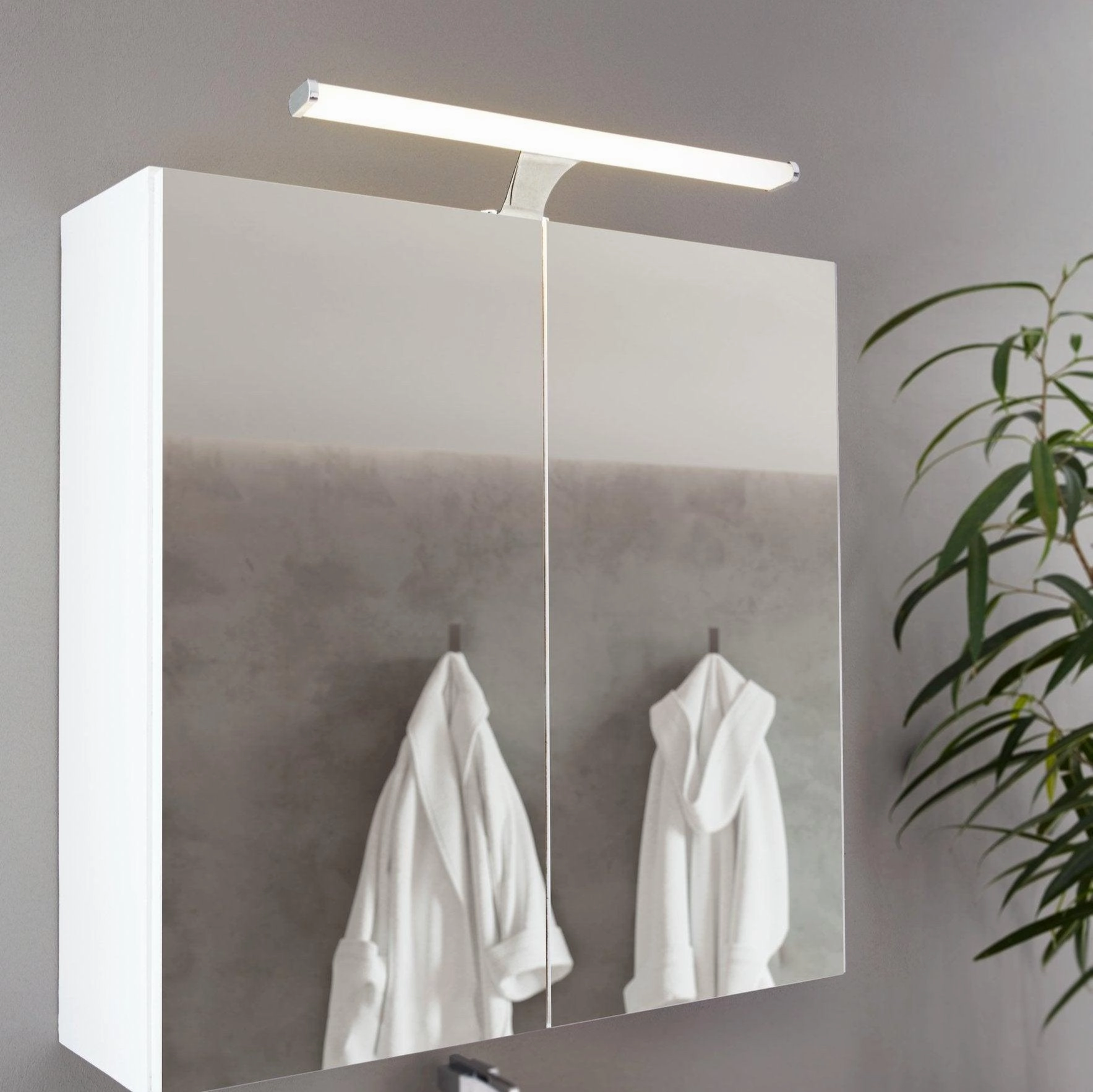 Eglo Vinchio IP44 Chrome Bathroom Wall / Mirror Light - 40cm vintage desk lamp
