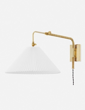 Elyna Plug-In Sconce vintage desk lamp
