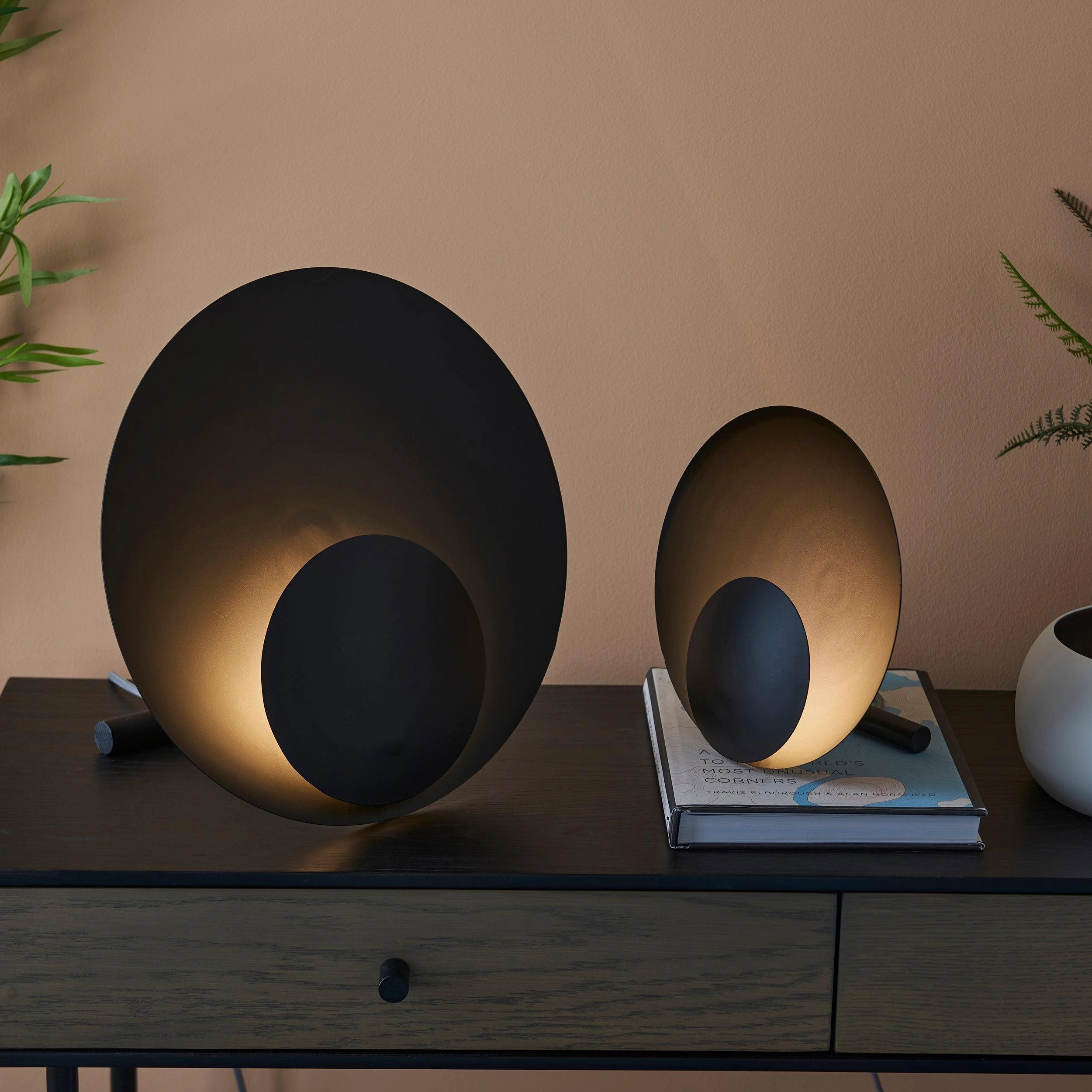 Encore Modern Black Circle Small Table Lamp