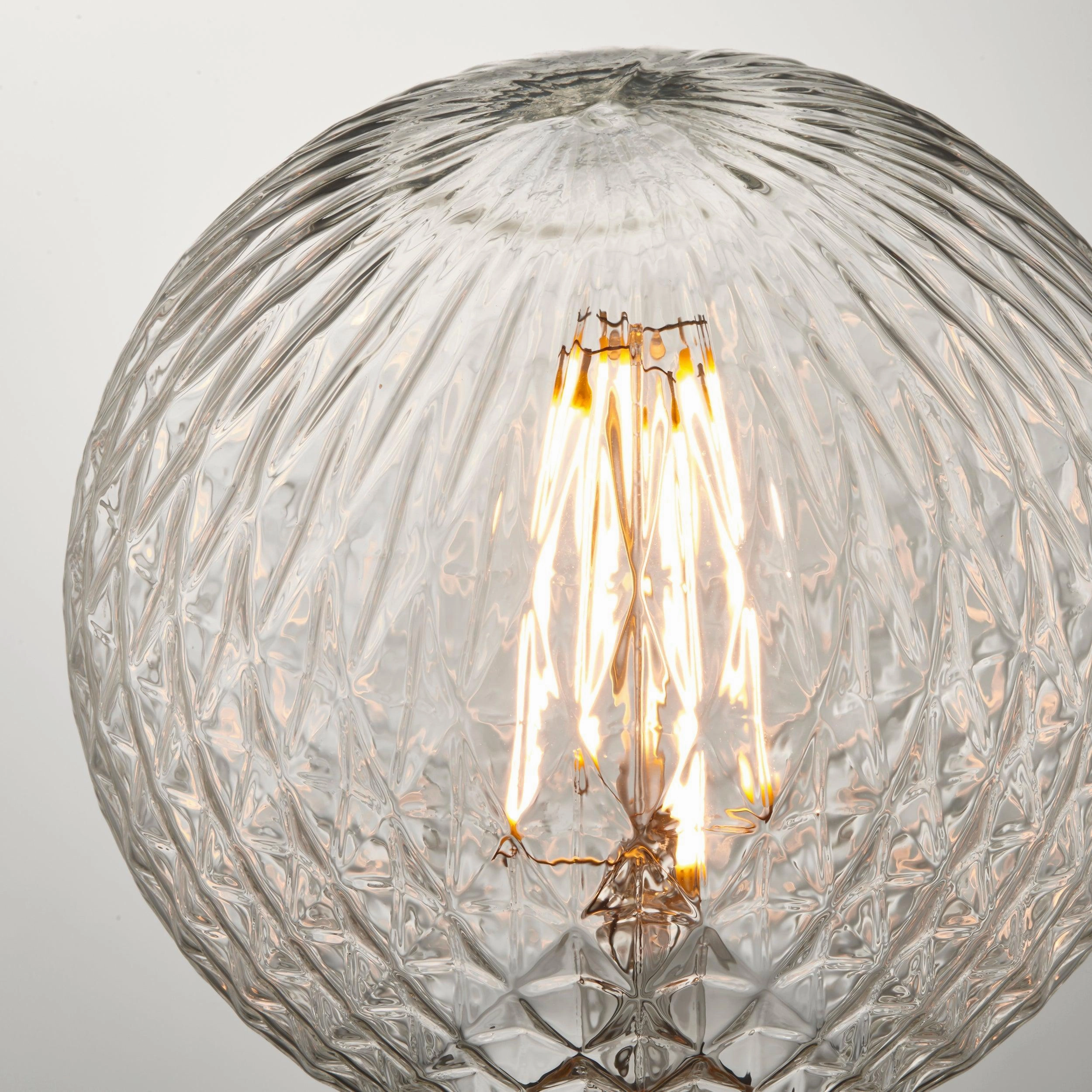 Facet Globe E27 4w Decorative Clear Glass LED Light Bulb