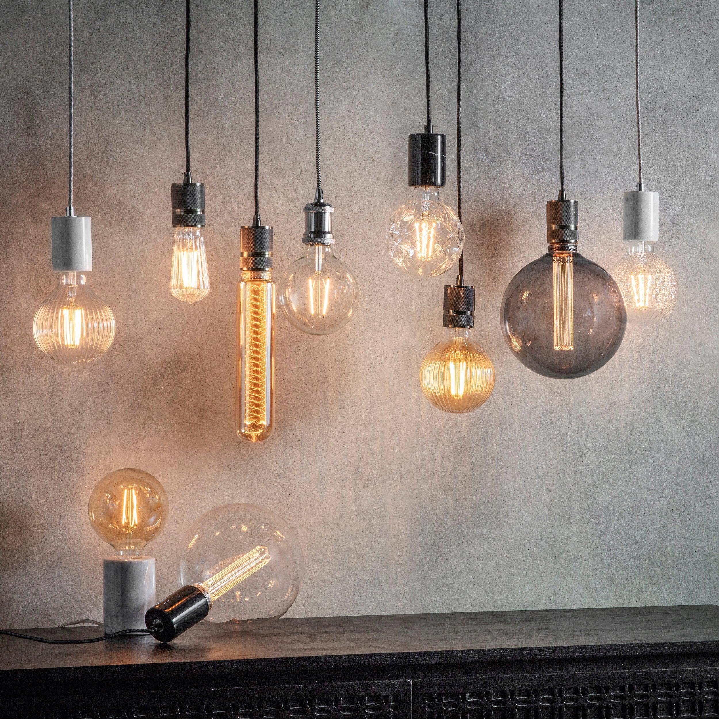 Facet Globe E27 4w Decorative Clear Glass LED Light Bulb