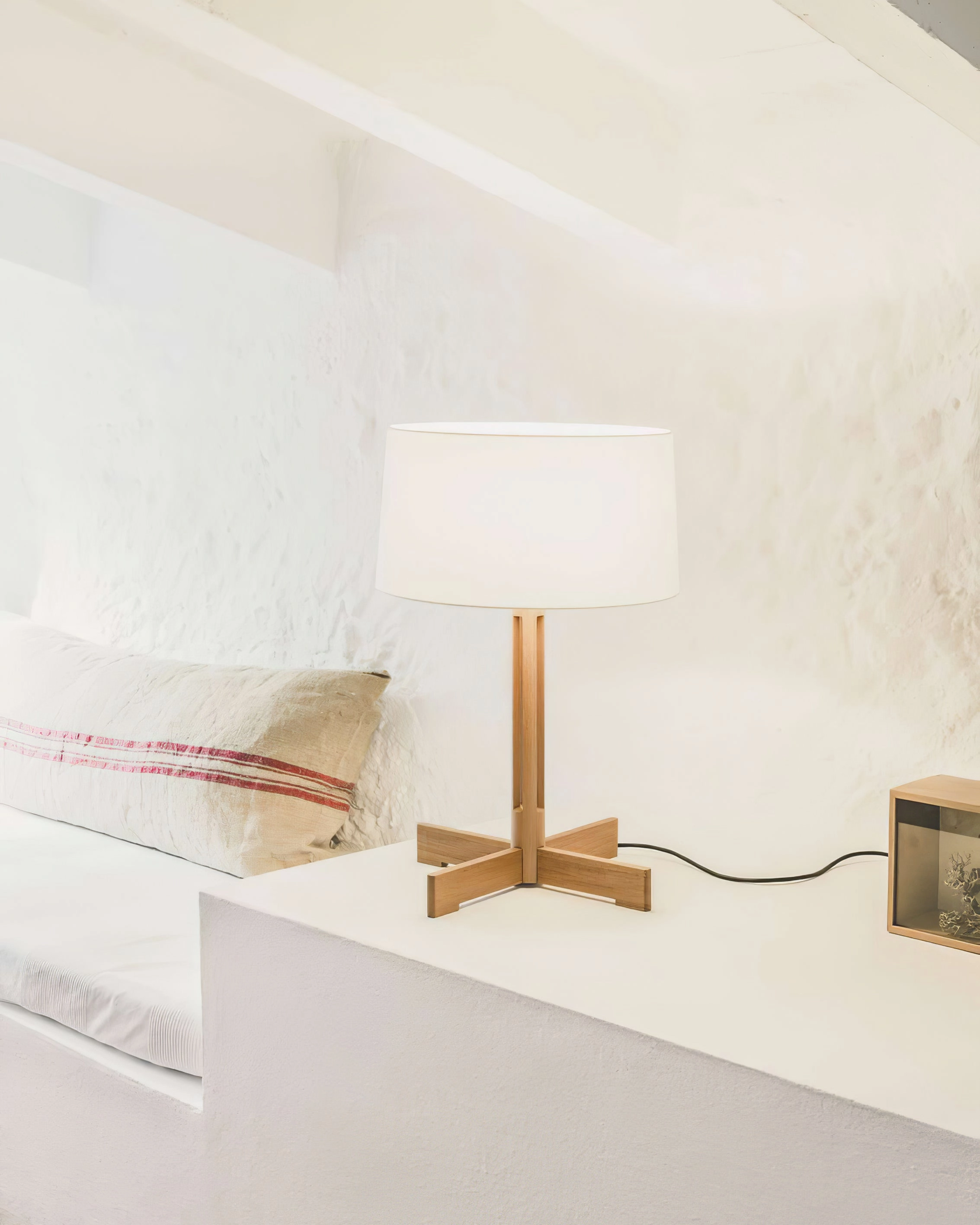 Fad Table Lamp