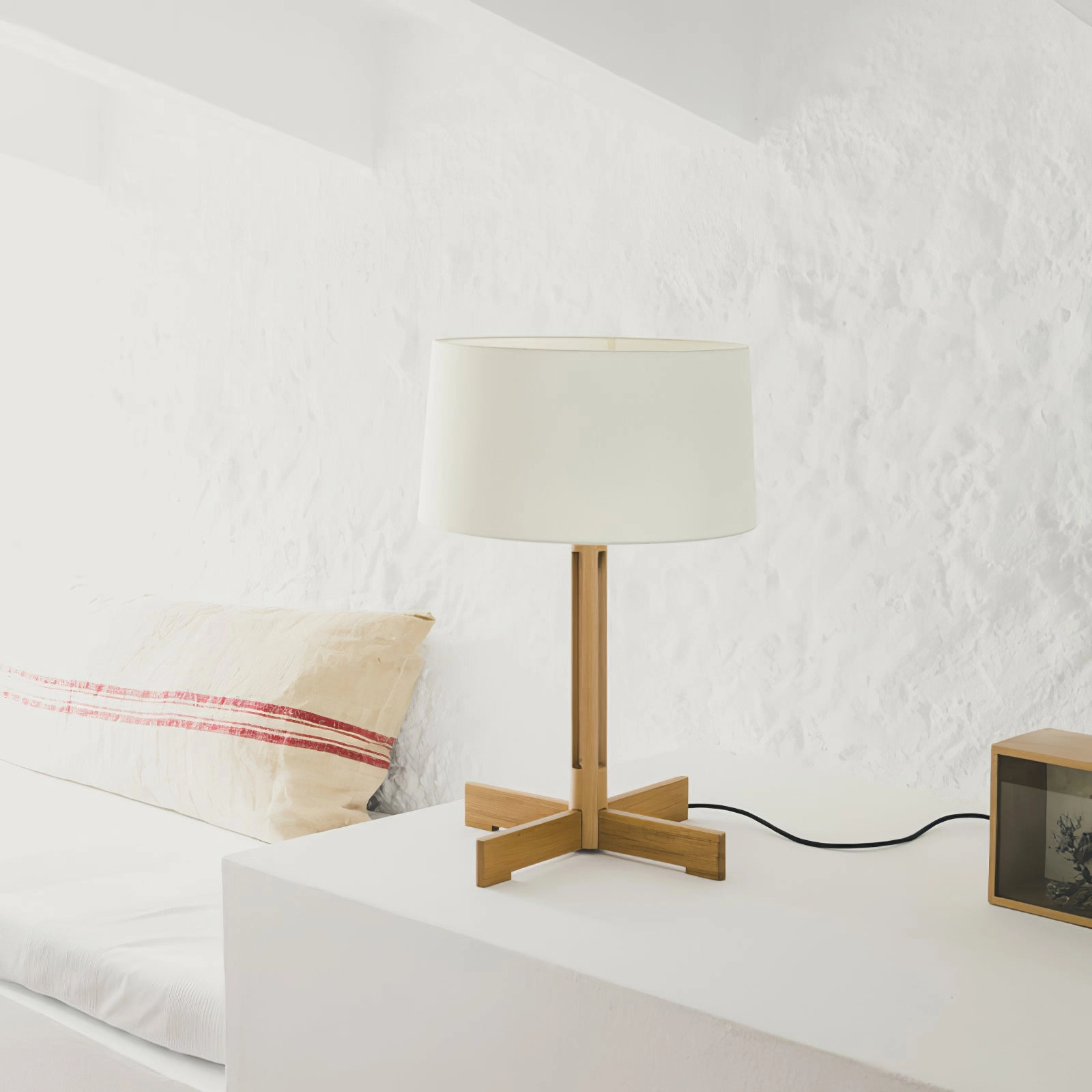 Fad Table Lamp