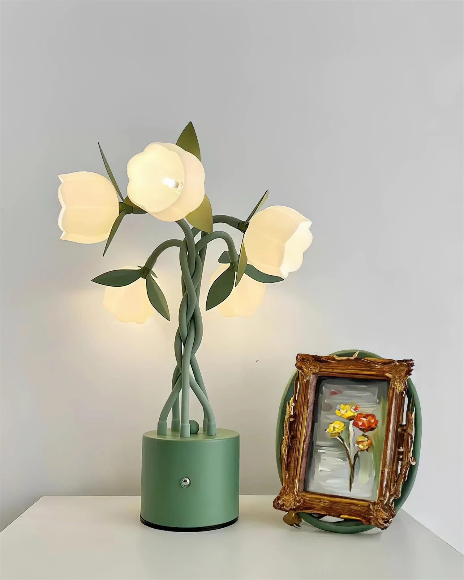 Faira Flower Table Lamp