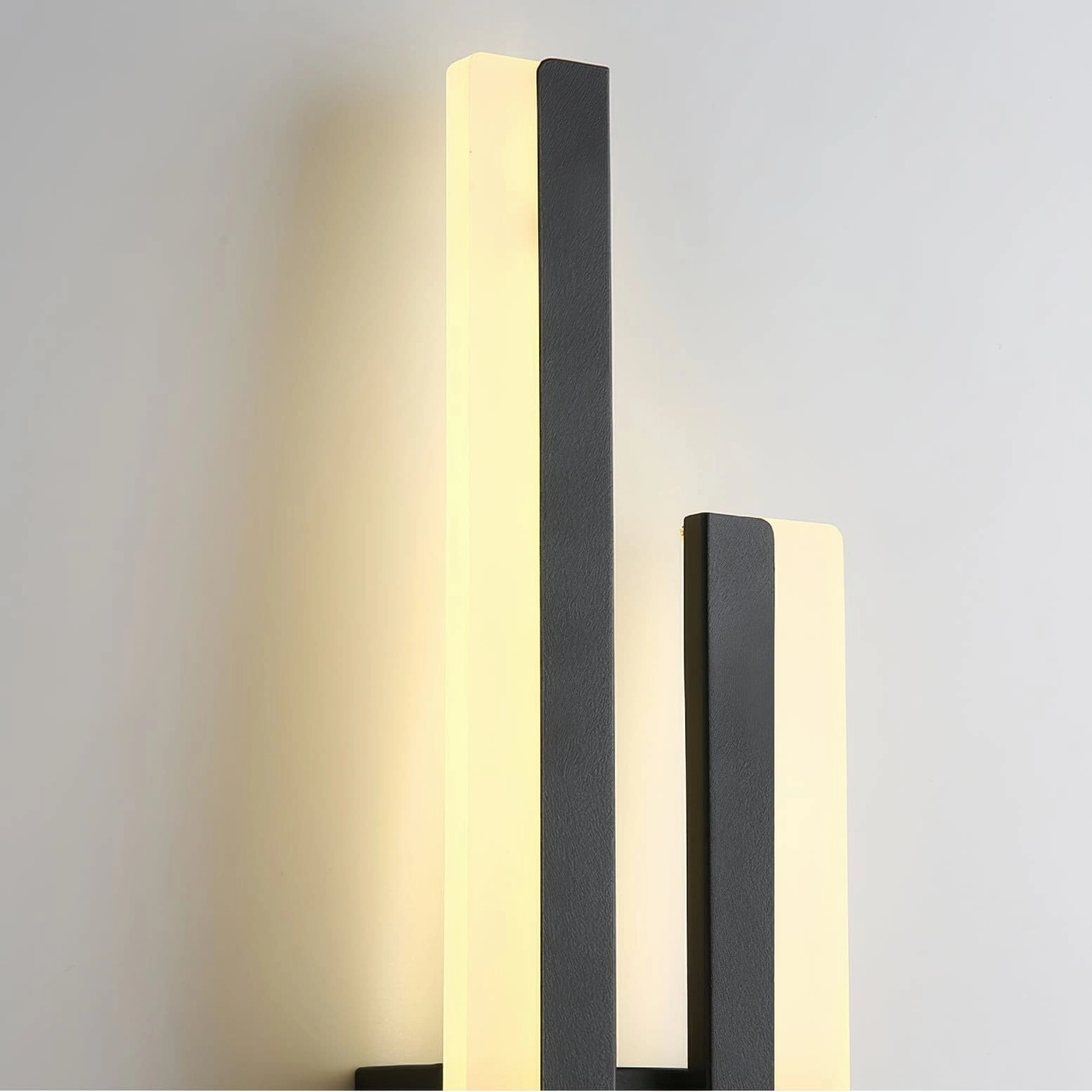 Fallon Wall Lamp