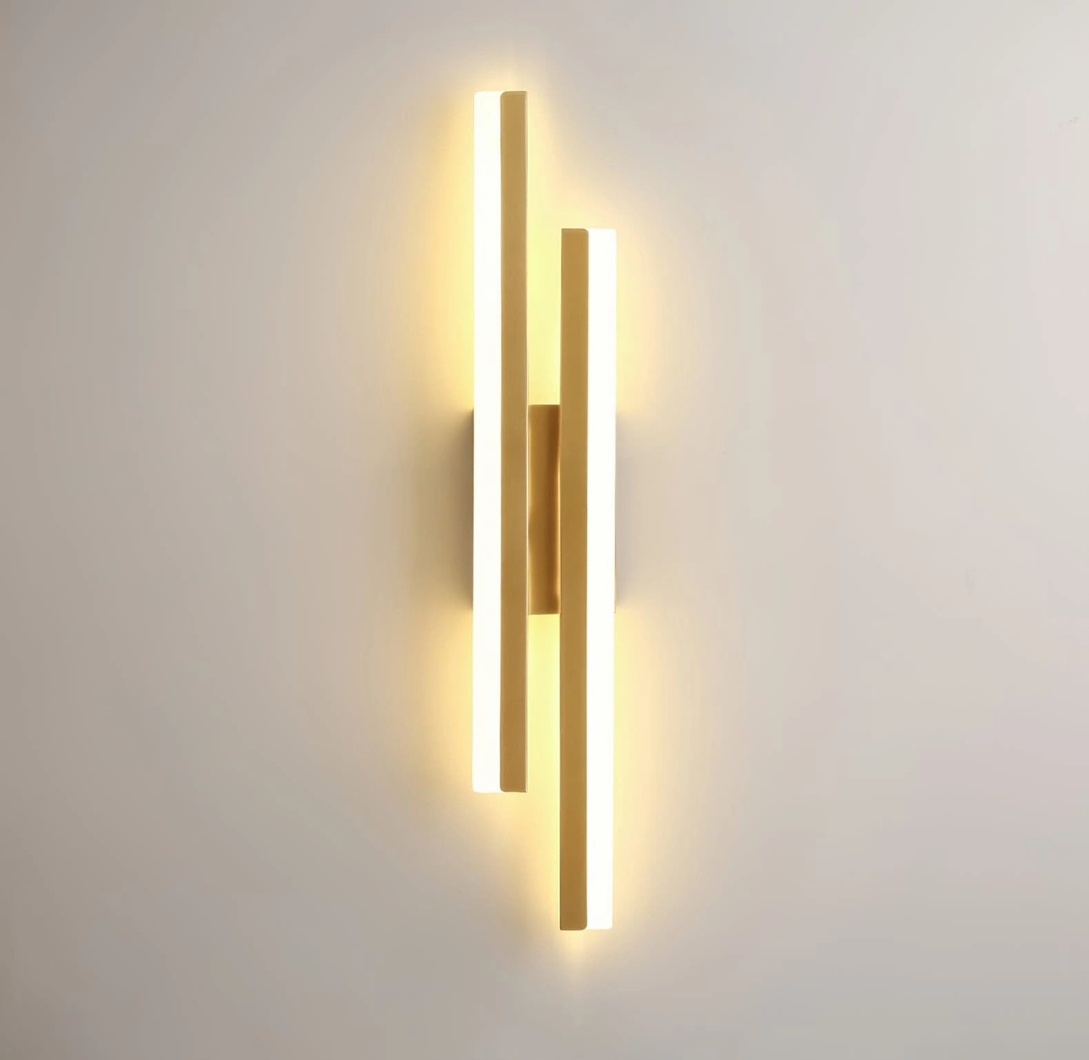Fallon Wall Lamp