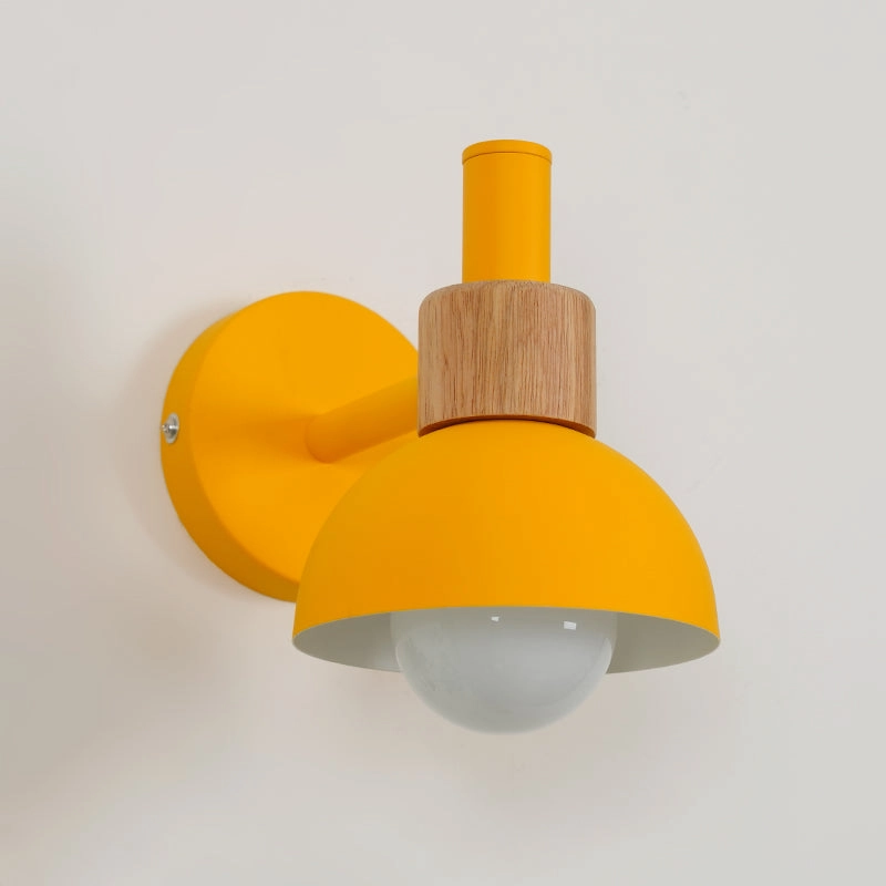 Fanta Wall Lamp