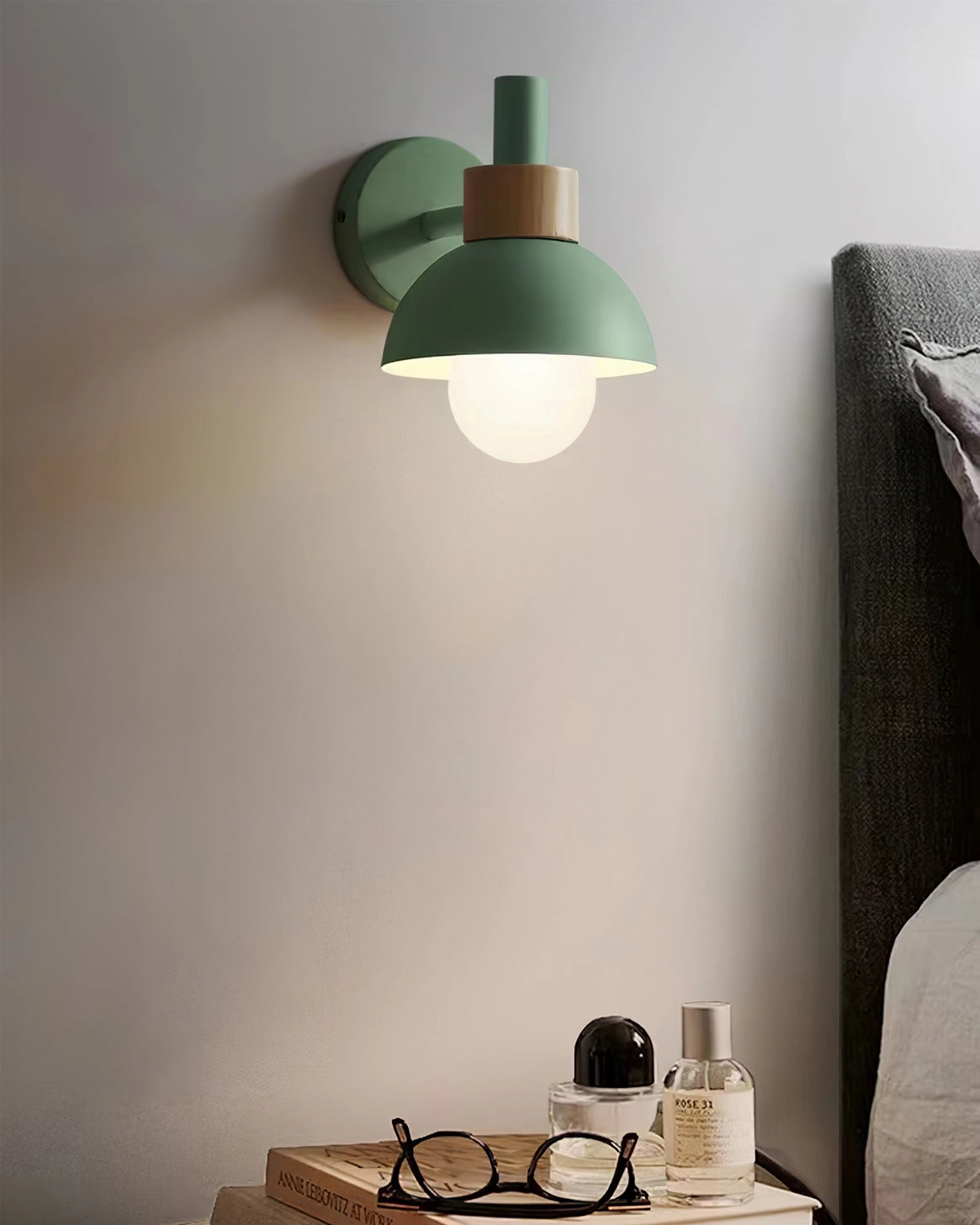 Fanta Wall Lamp