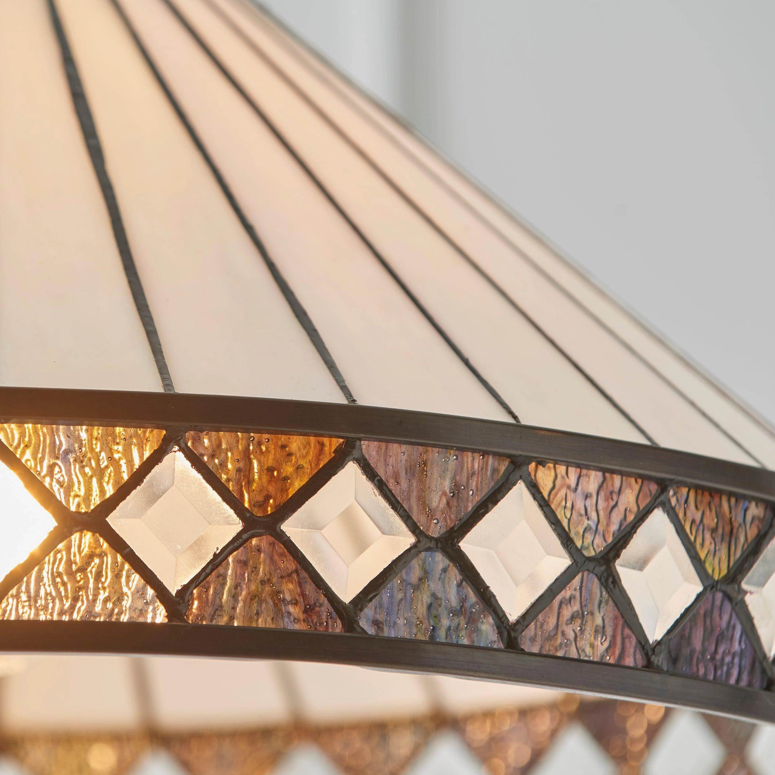 Fargo Medium Tiffany Ceiling Light 1 Bulb Fitting