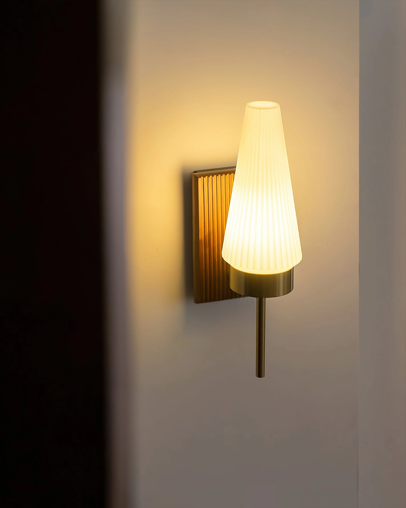 Farrell Wall Light