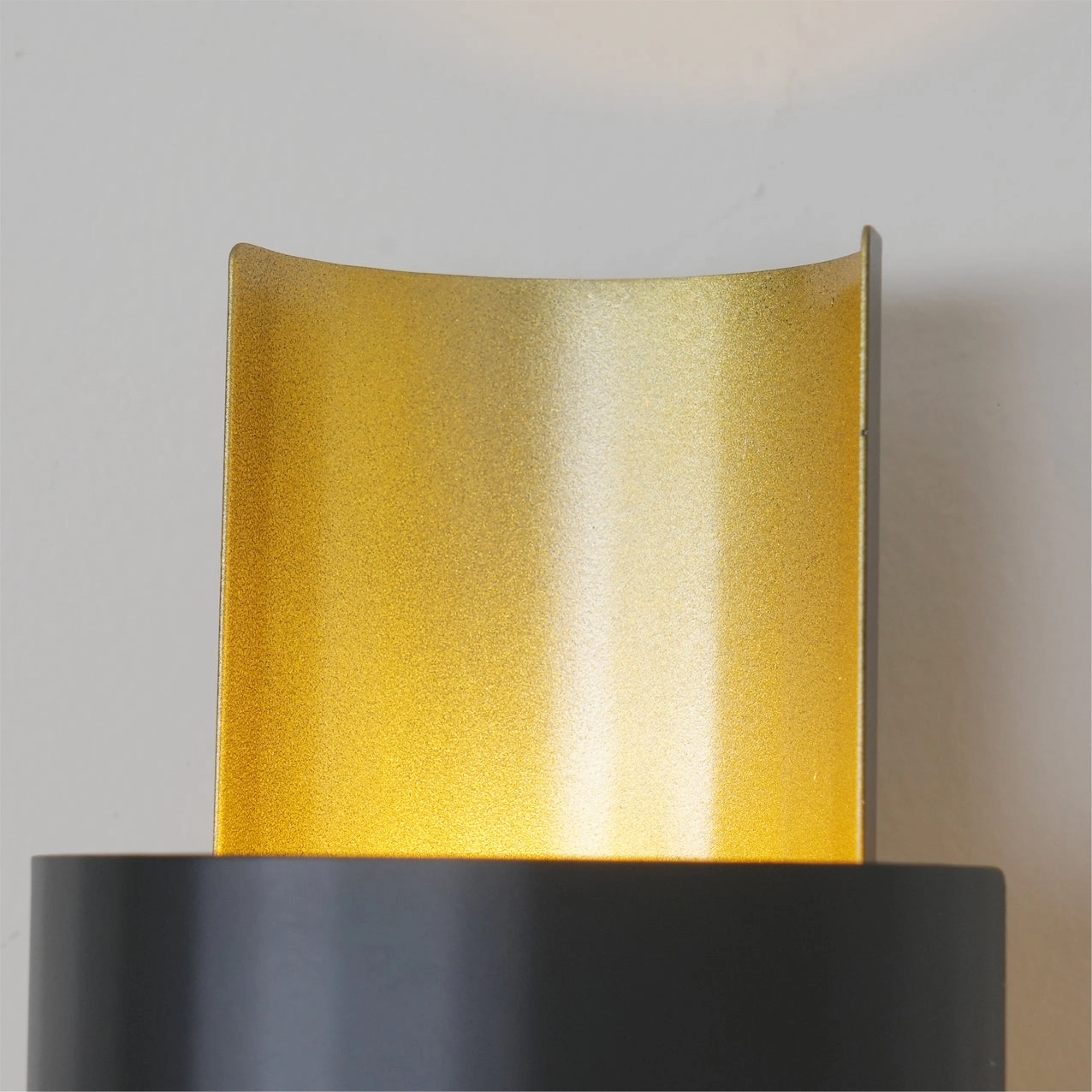 Flis Wall Lamp