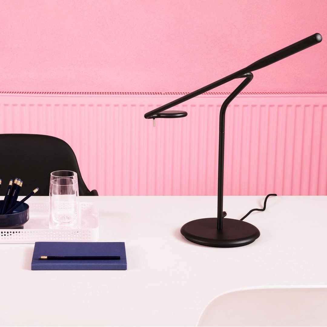 Flow Table Lamp