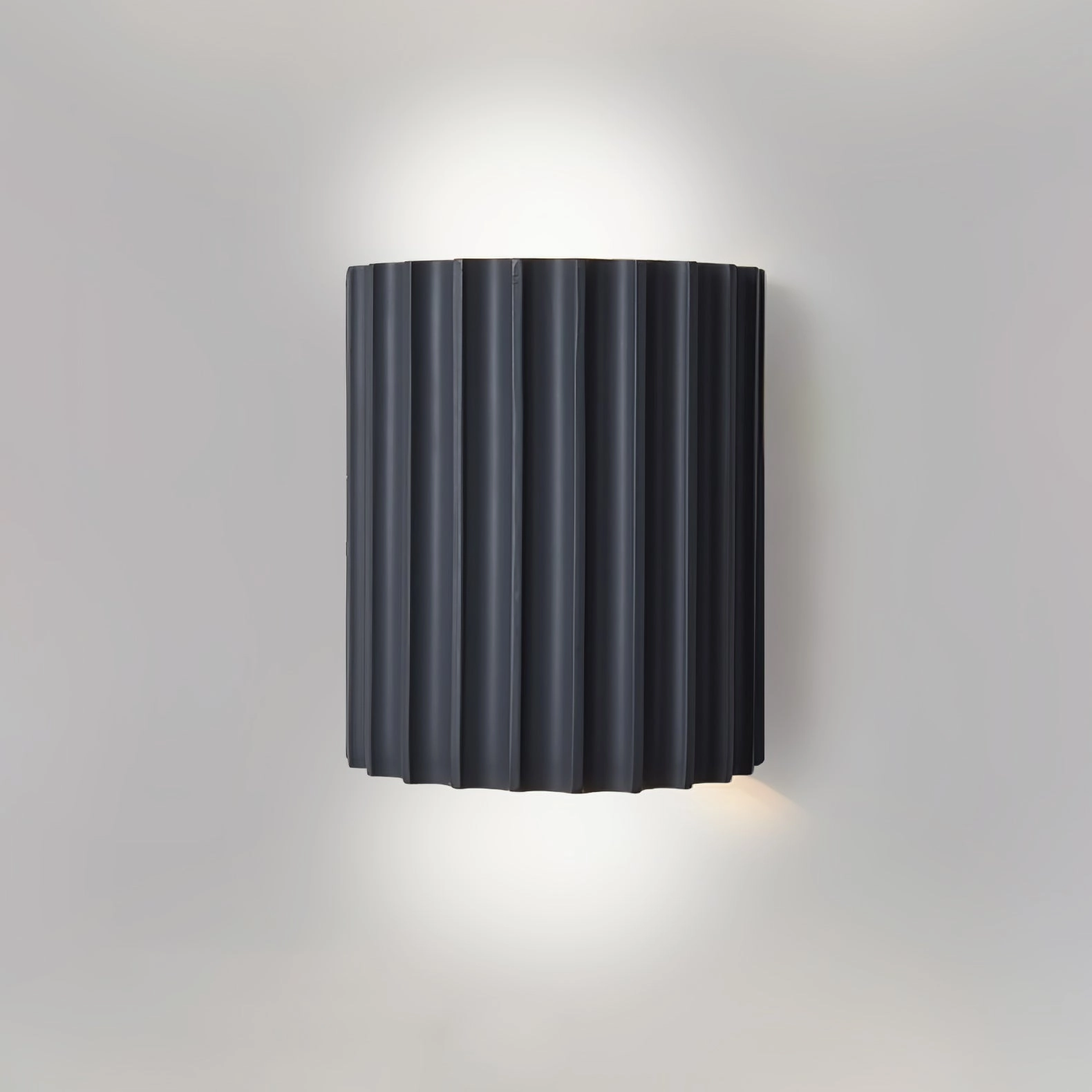 Fluted Resin Wall Lamp