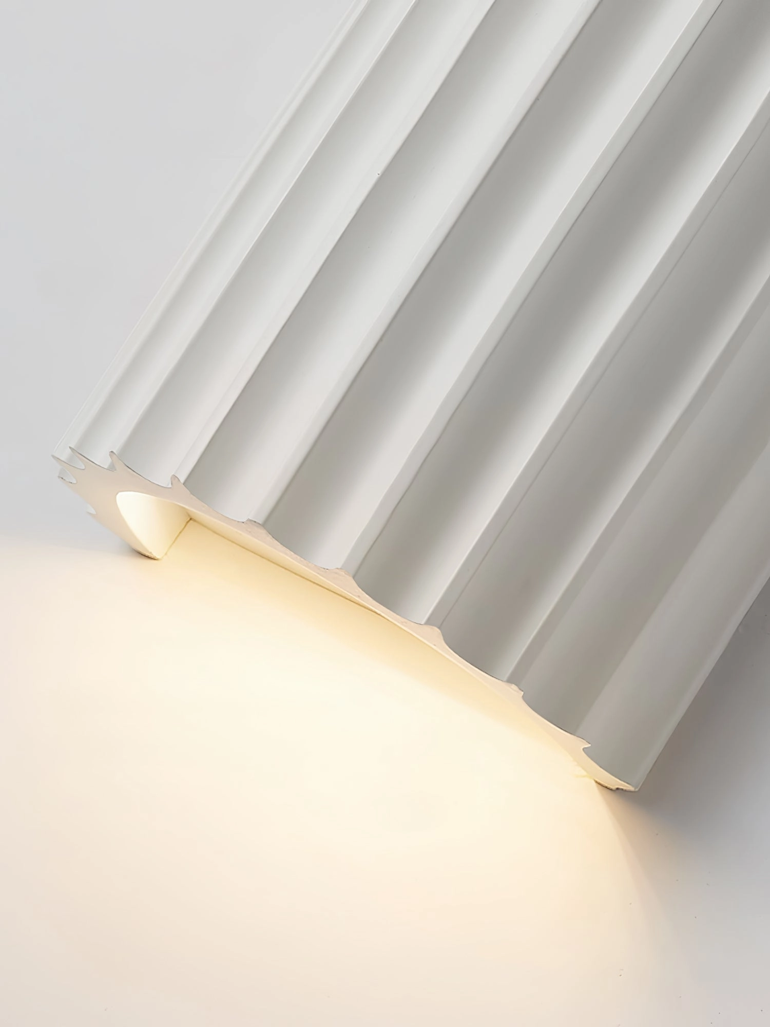 Fluted Resin Wall Lamp