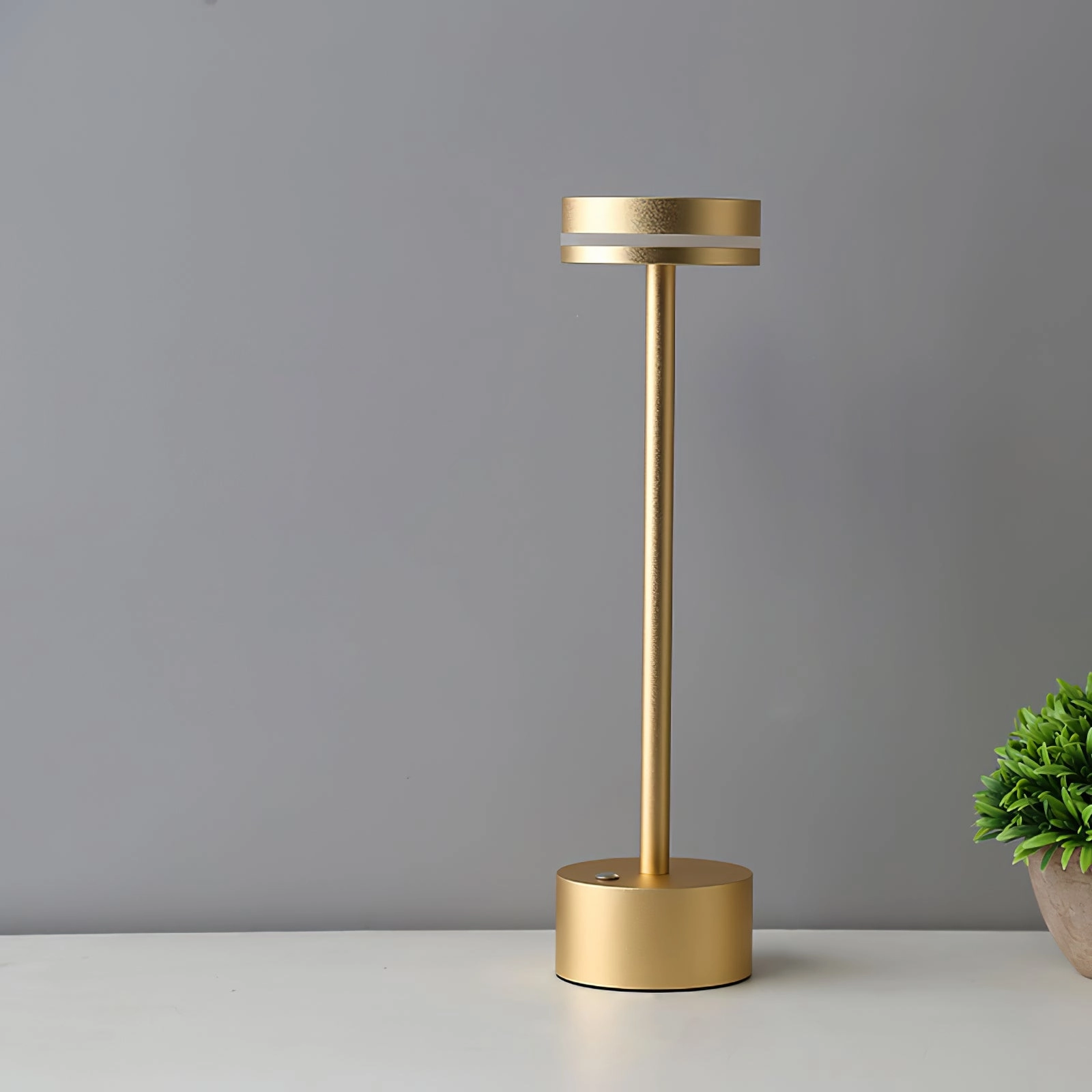 Funtaphanta LED Table lamp