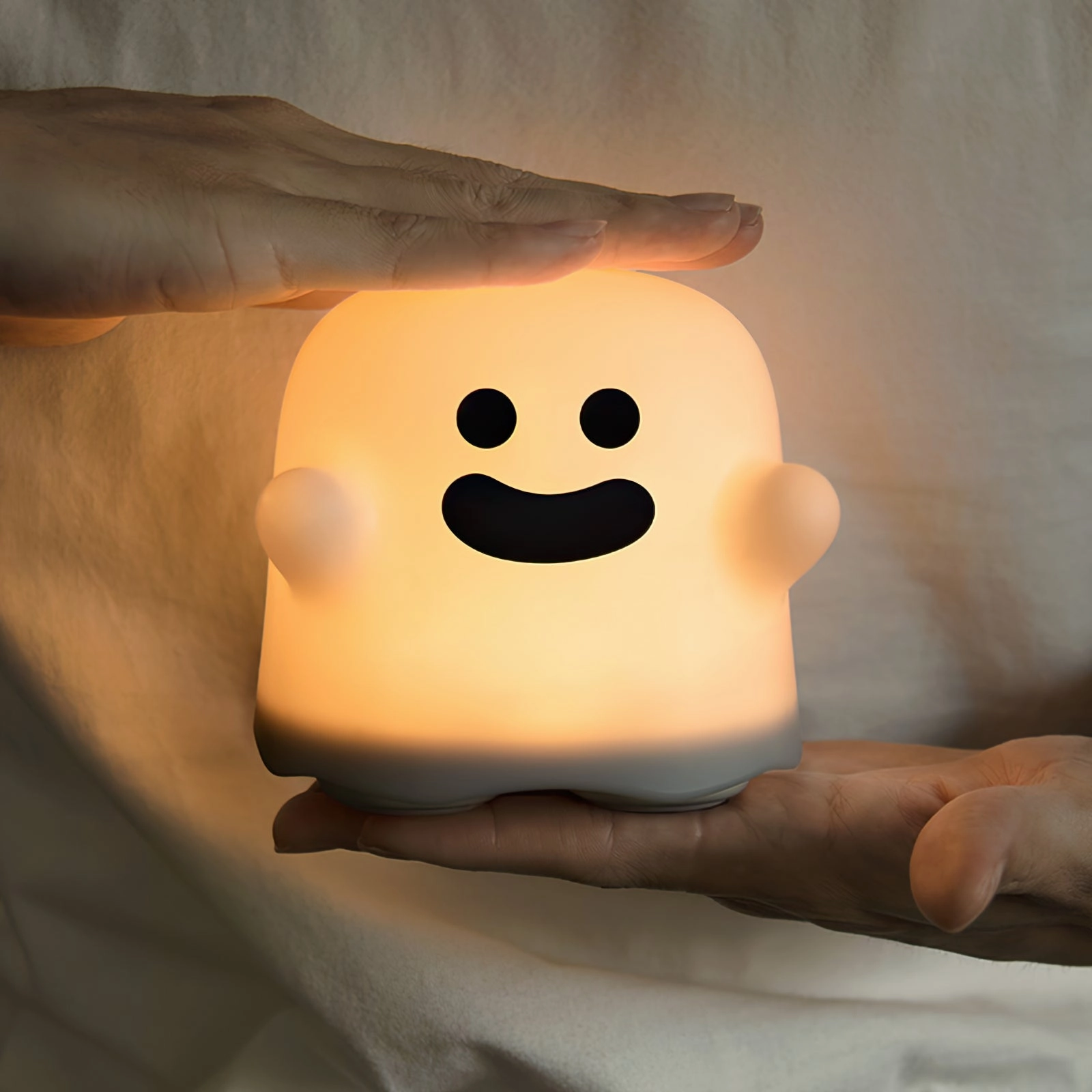 Ghost Built-in Battery Table Lamp