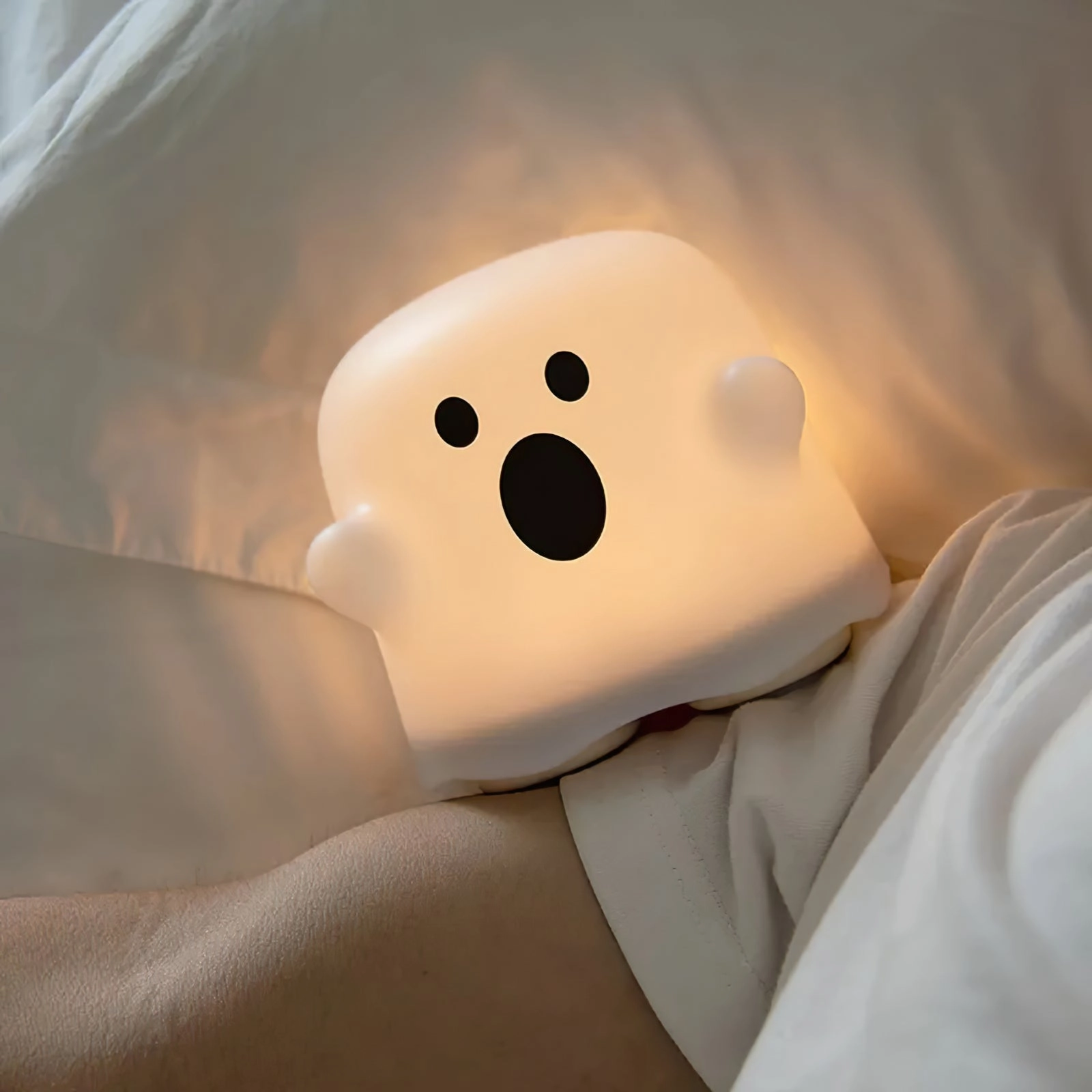 Ghost Built-in Battery Table Lamp