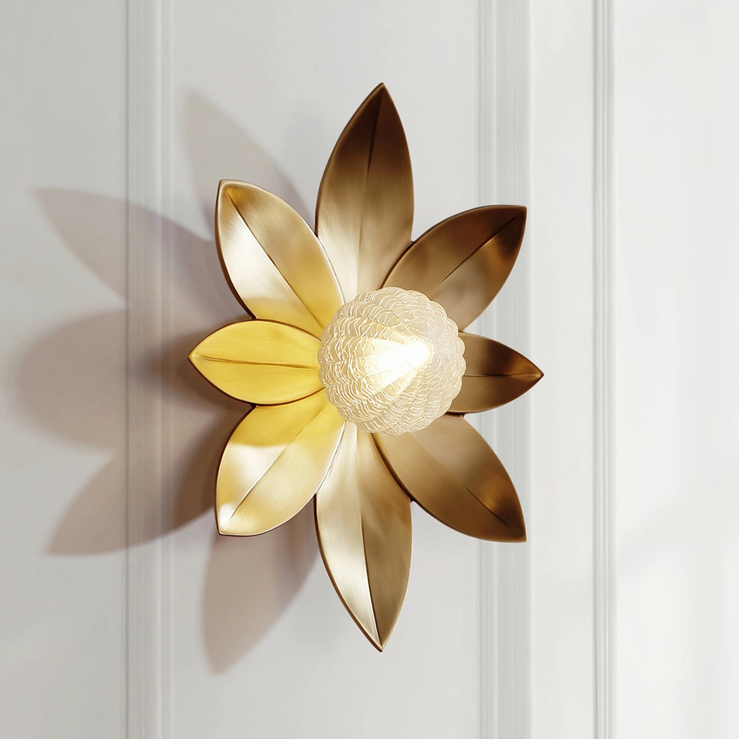 Gigi Wall Lamp