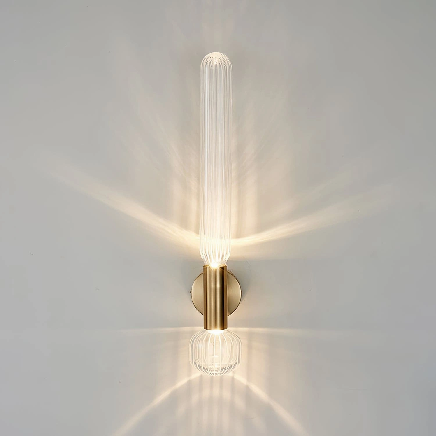 Glaive Wall Lamp