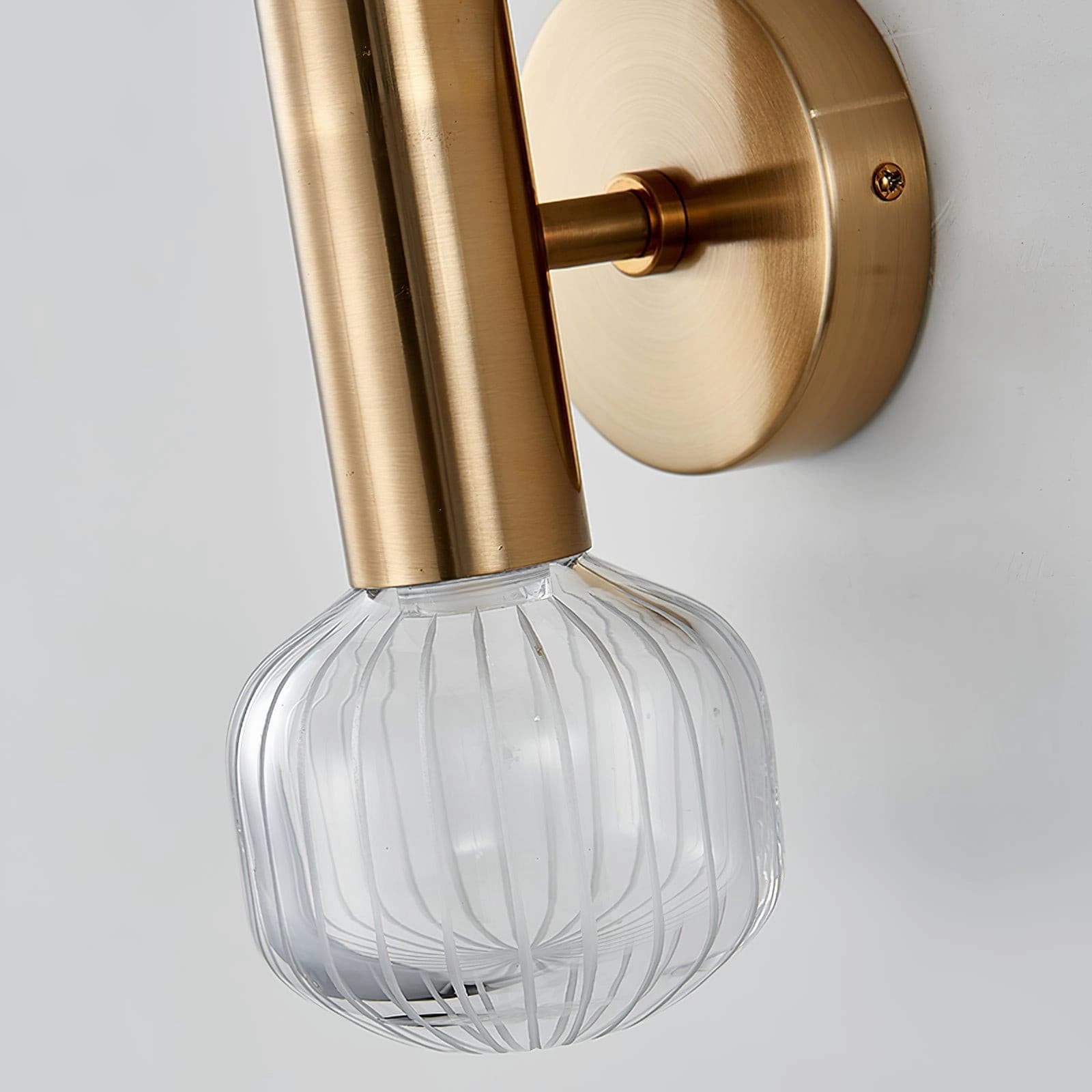 Glaive Wall Lamp