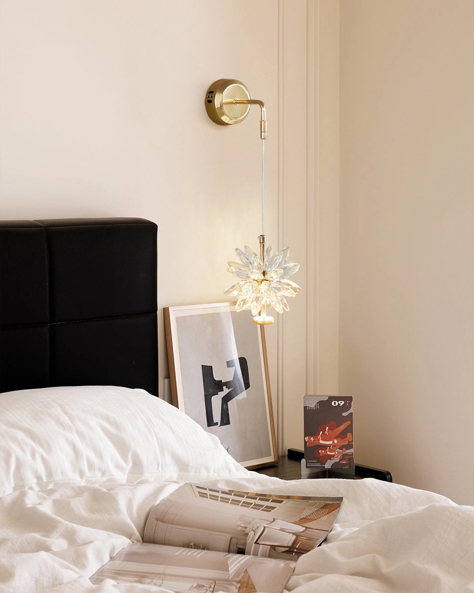 Glam Flower Wall Lamp