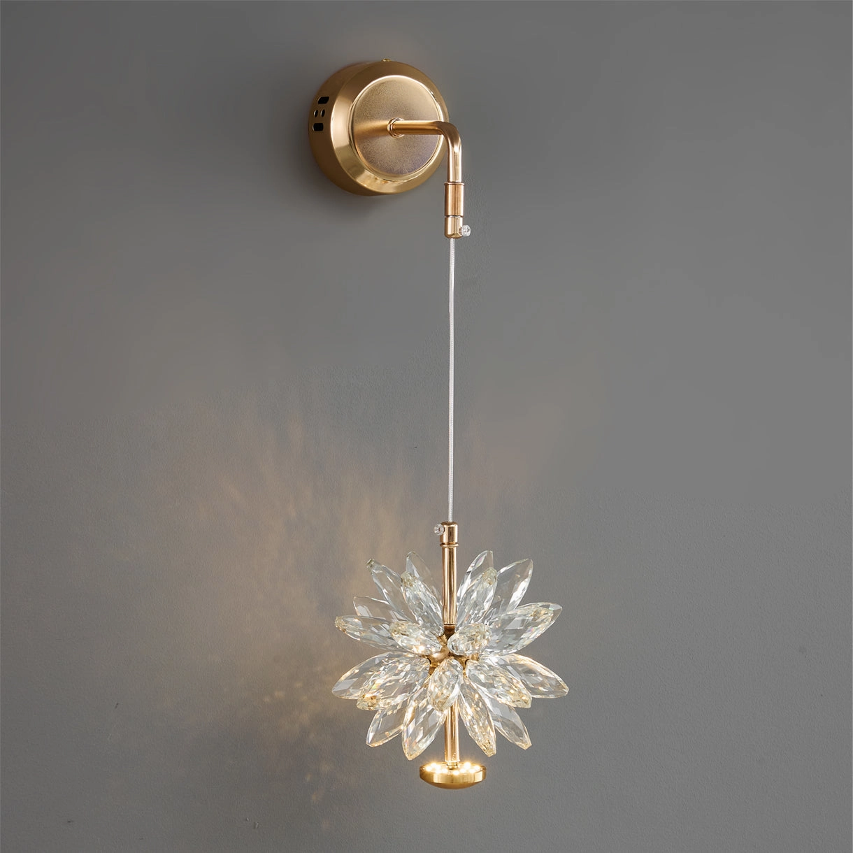 Glam Flower Wall Lamp