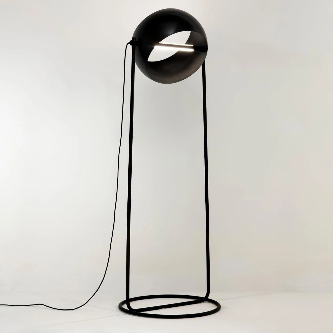 Globe Table Lamp