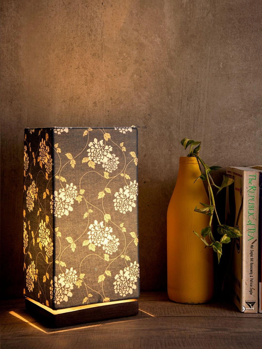 Golden Leaves Lamp with Wooden Base decorative ceiling fixture