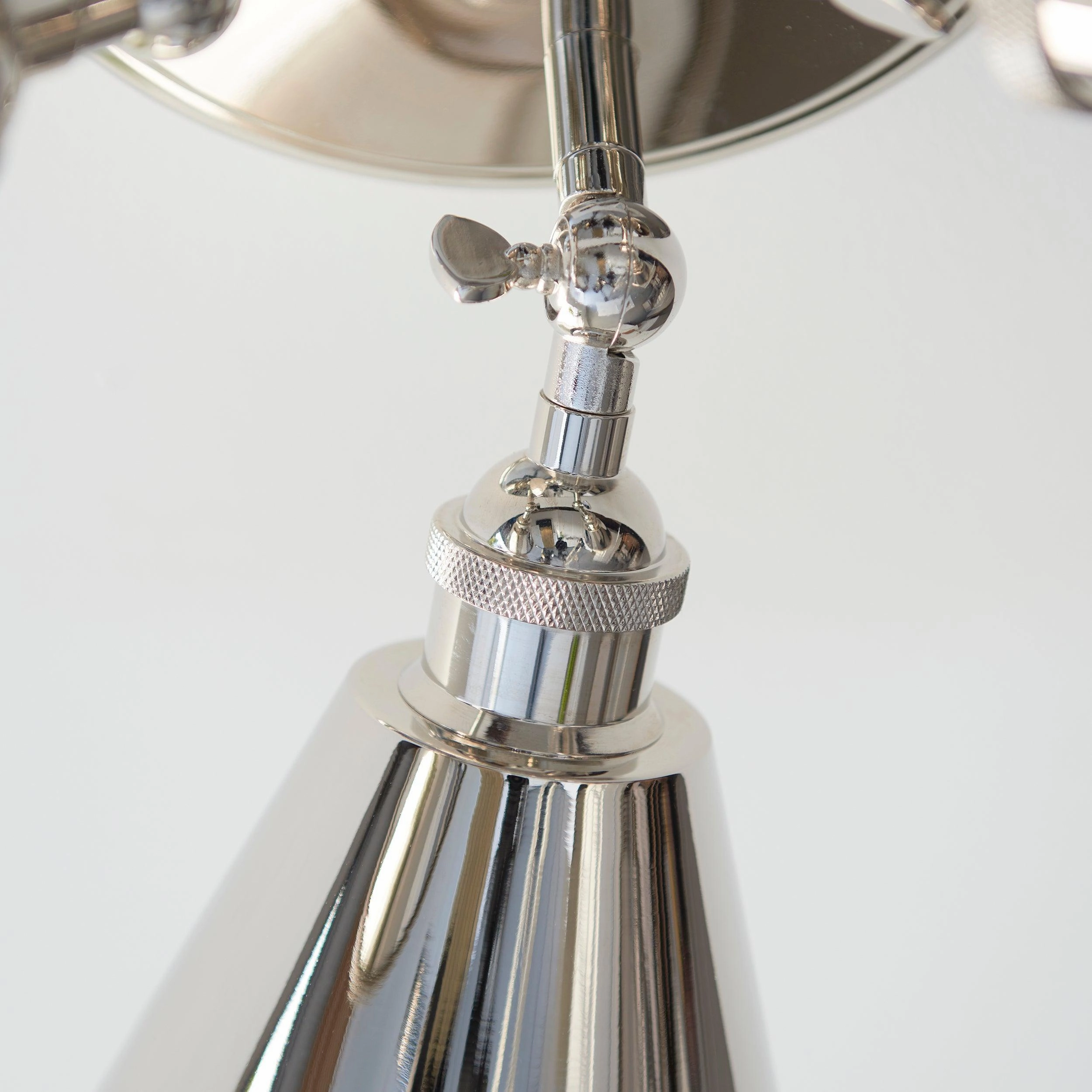 Hal Nickel 3 Light Modern Spot Light