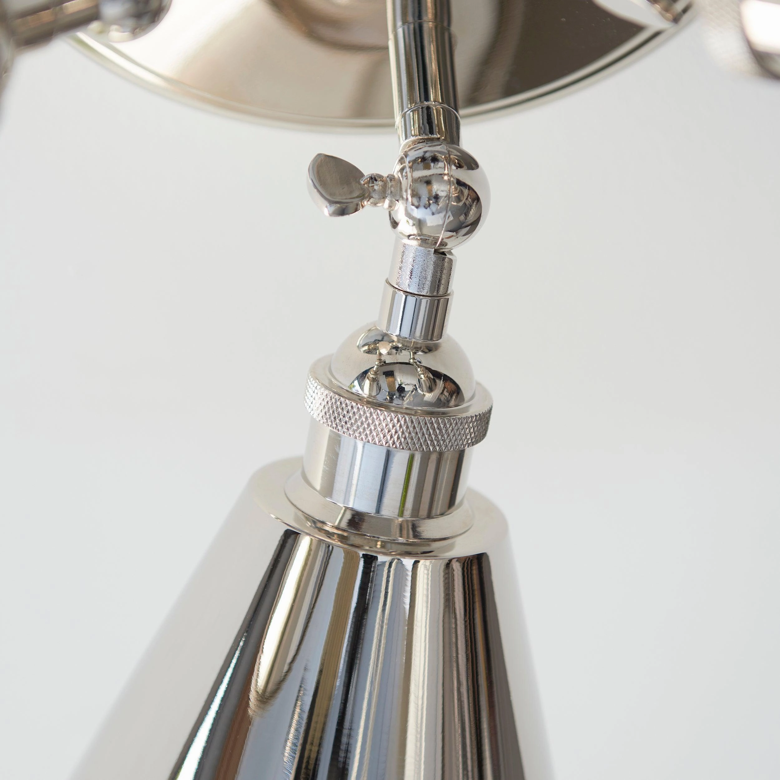 Hal Nickel 3 Light Modern Spot Light