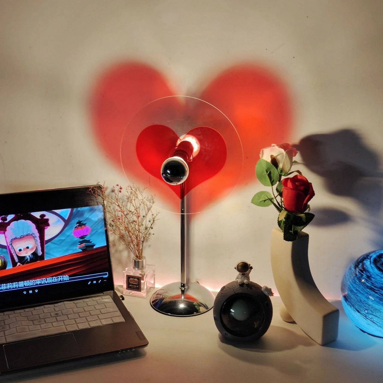 Heart Atmosphere Table Lamp
