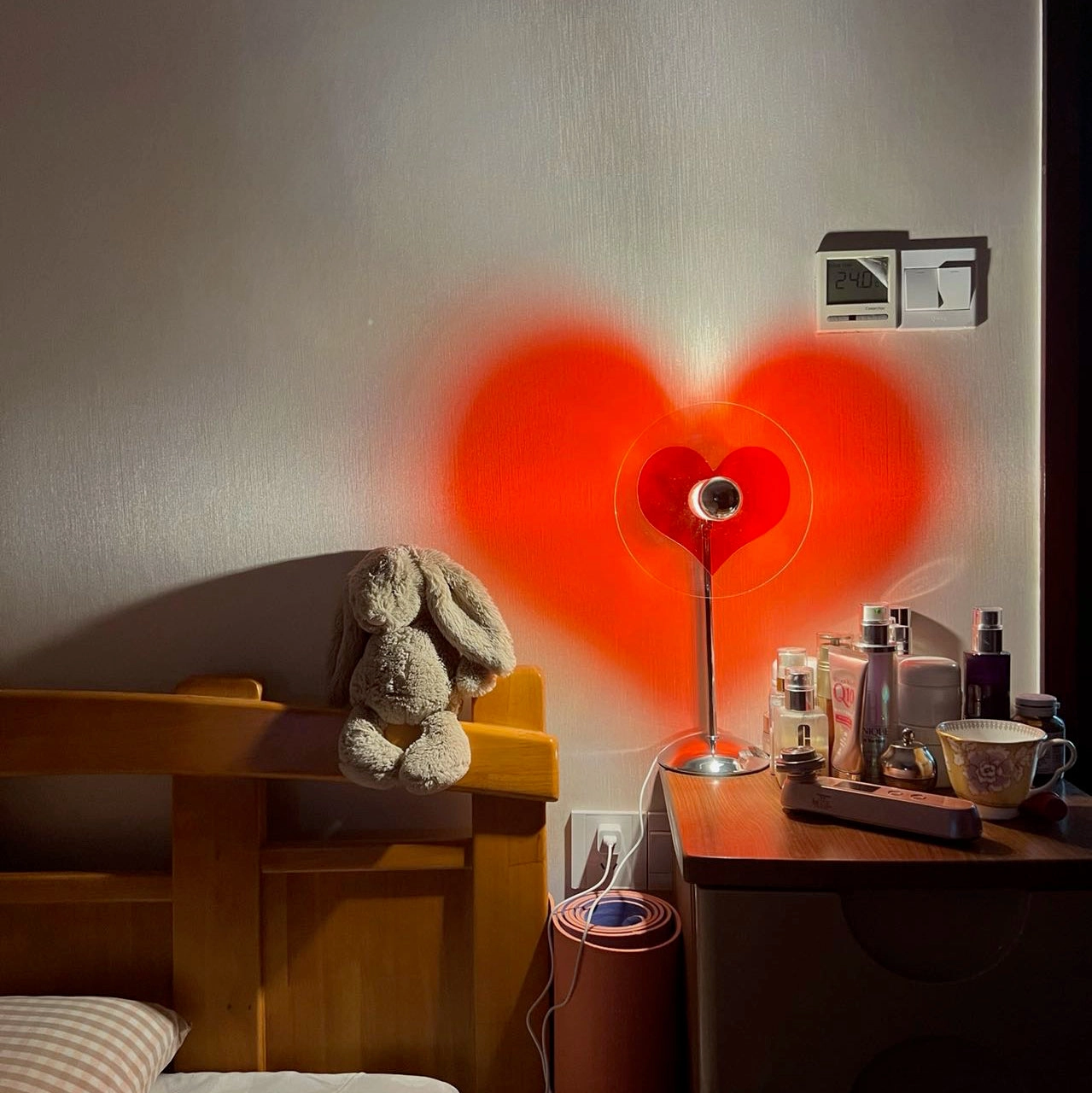 Heart Atmosphere Table Lamp
