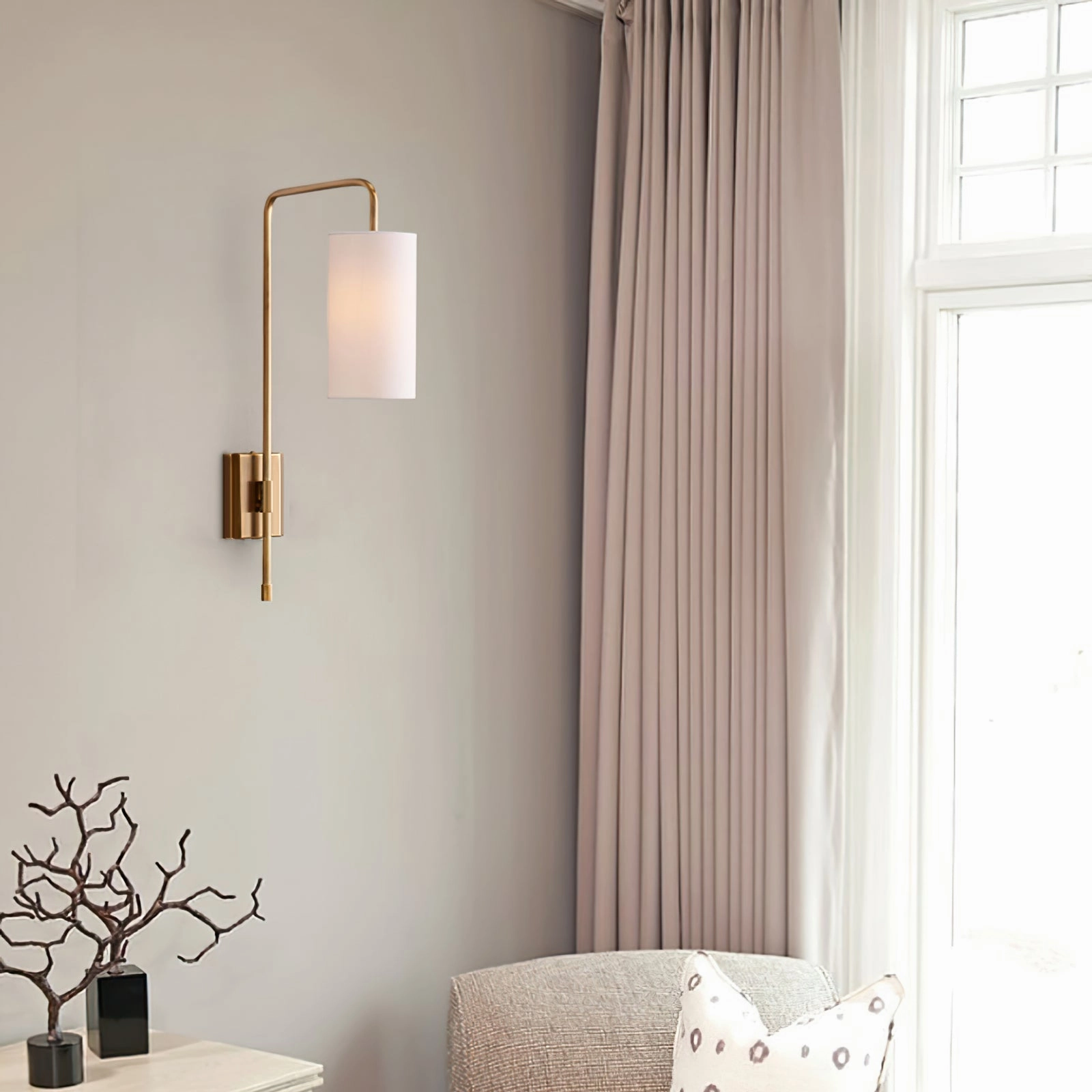 Hela Wall Lamp